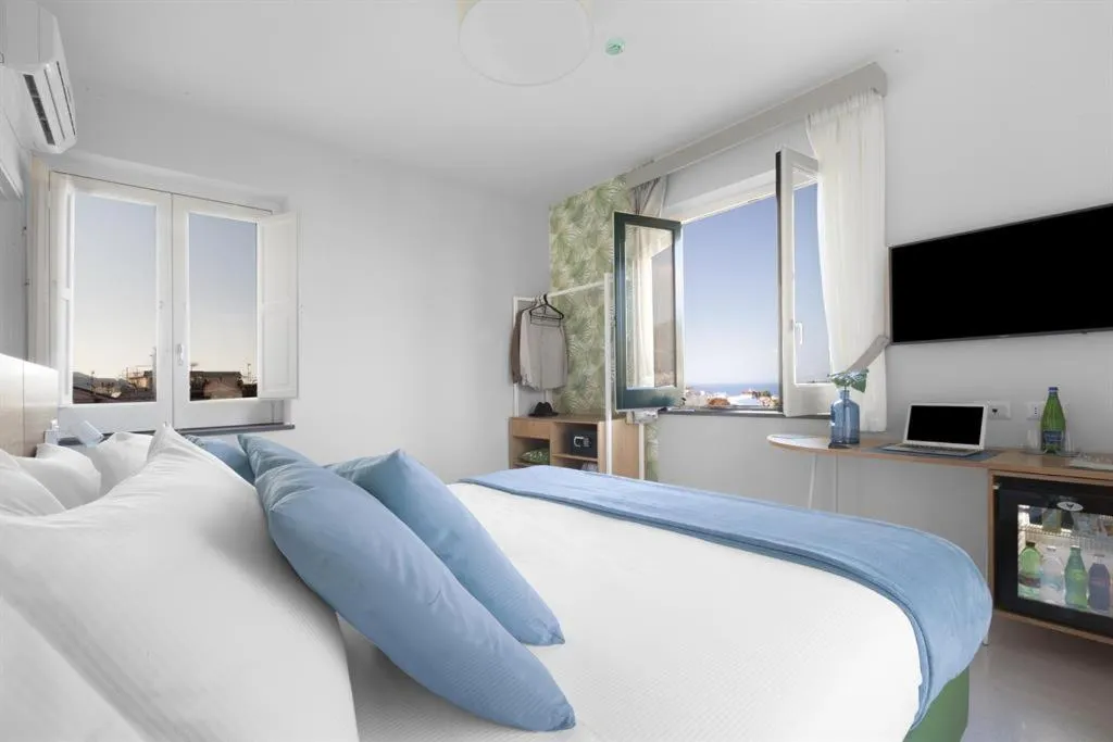 Bed in Unconventional Sorrento Coast