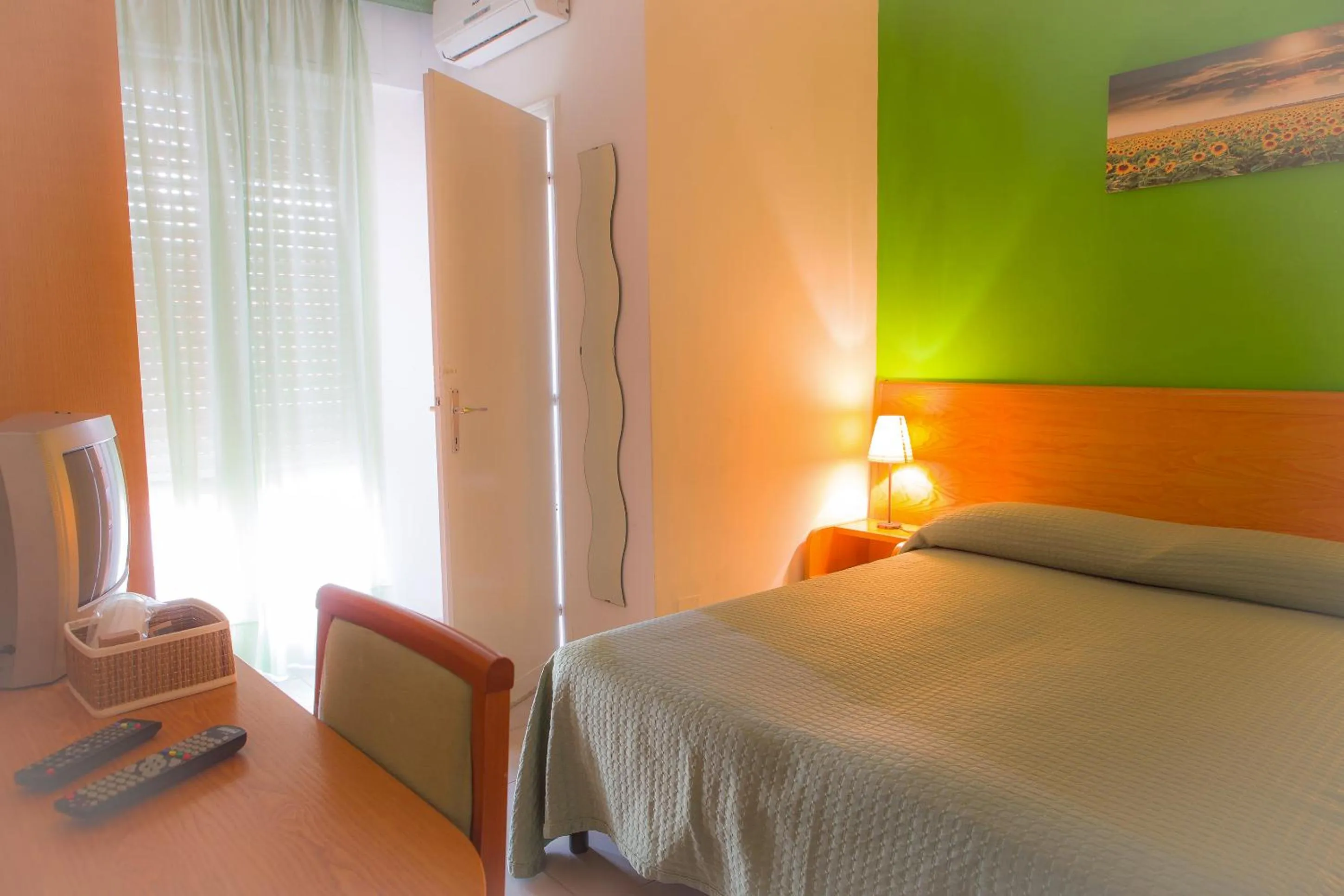 Photo of the whole room in Piccolo Hotel