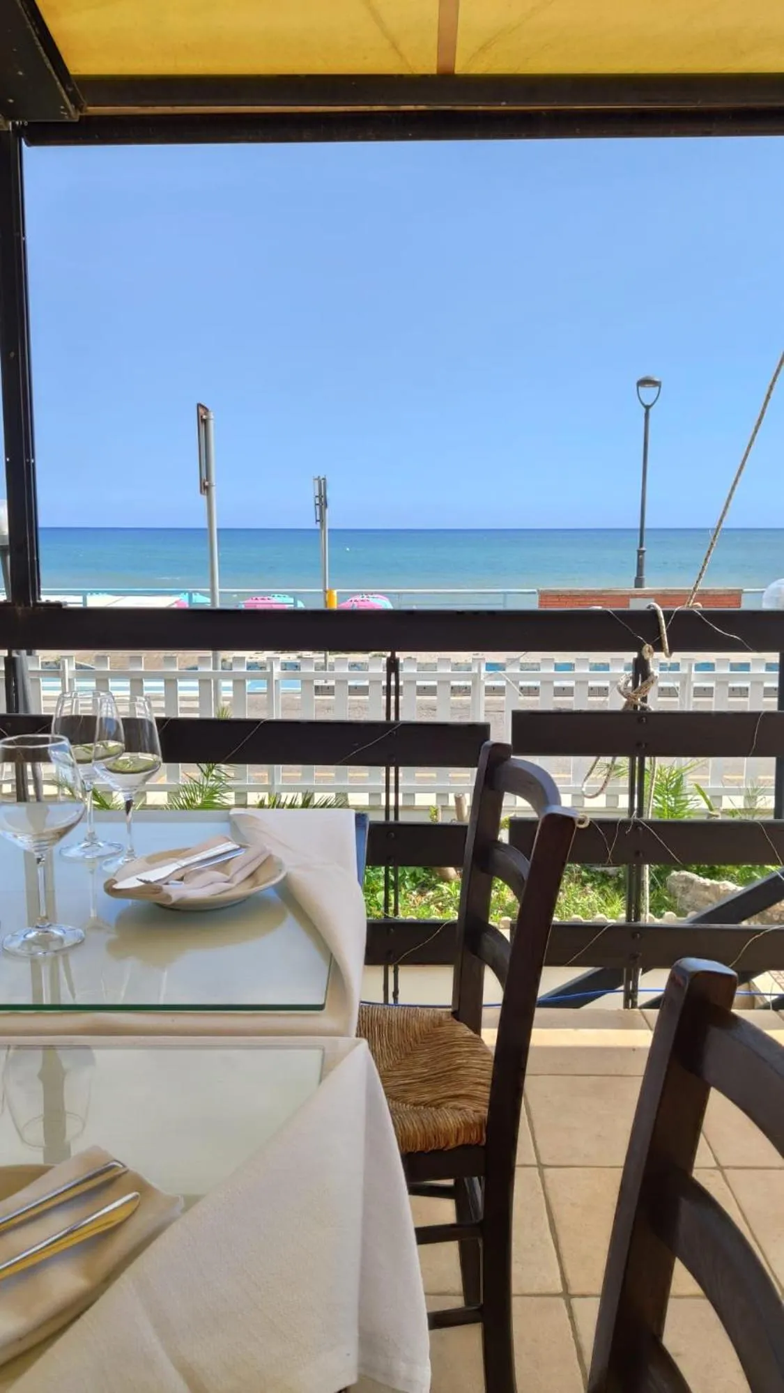 Restaurant/places to eat in Piccolo Hotel