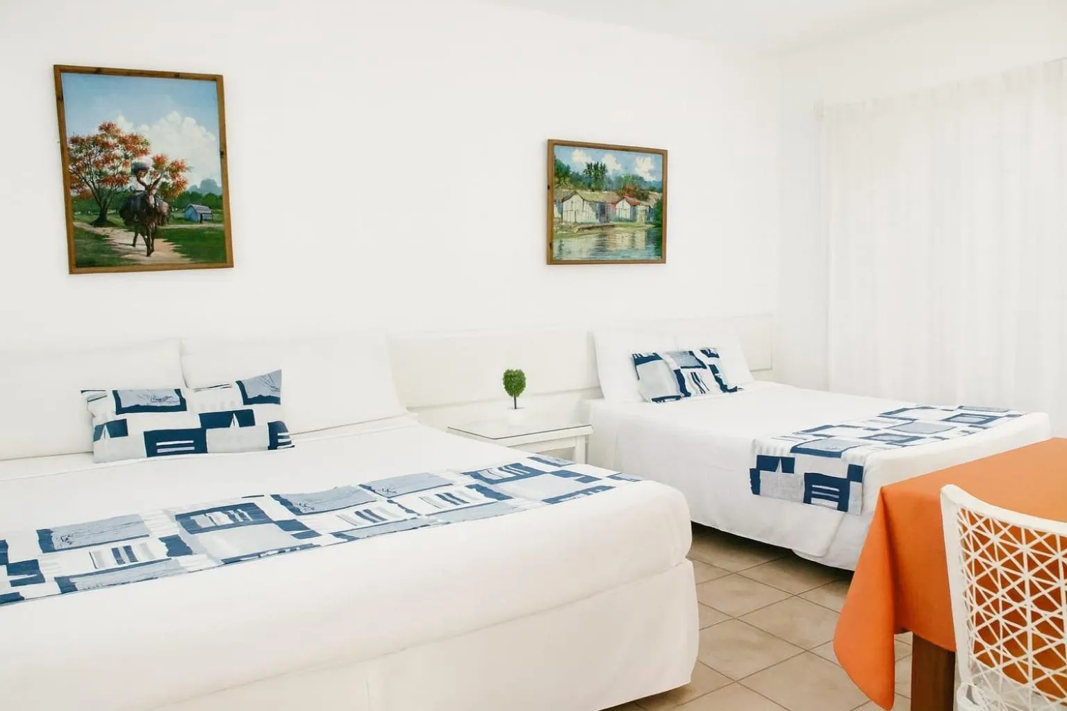 Photo of the whole room, Bed in Hotel Neptuno Refugio