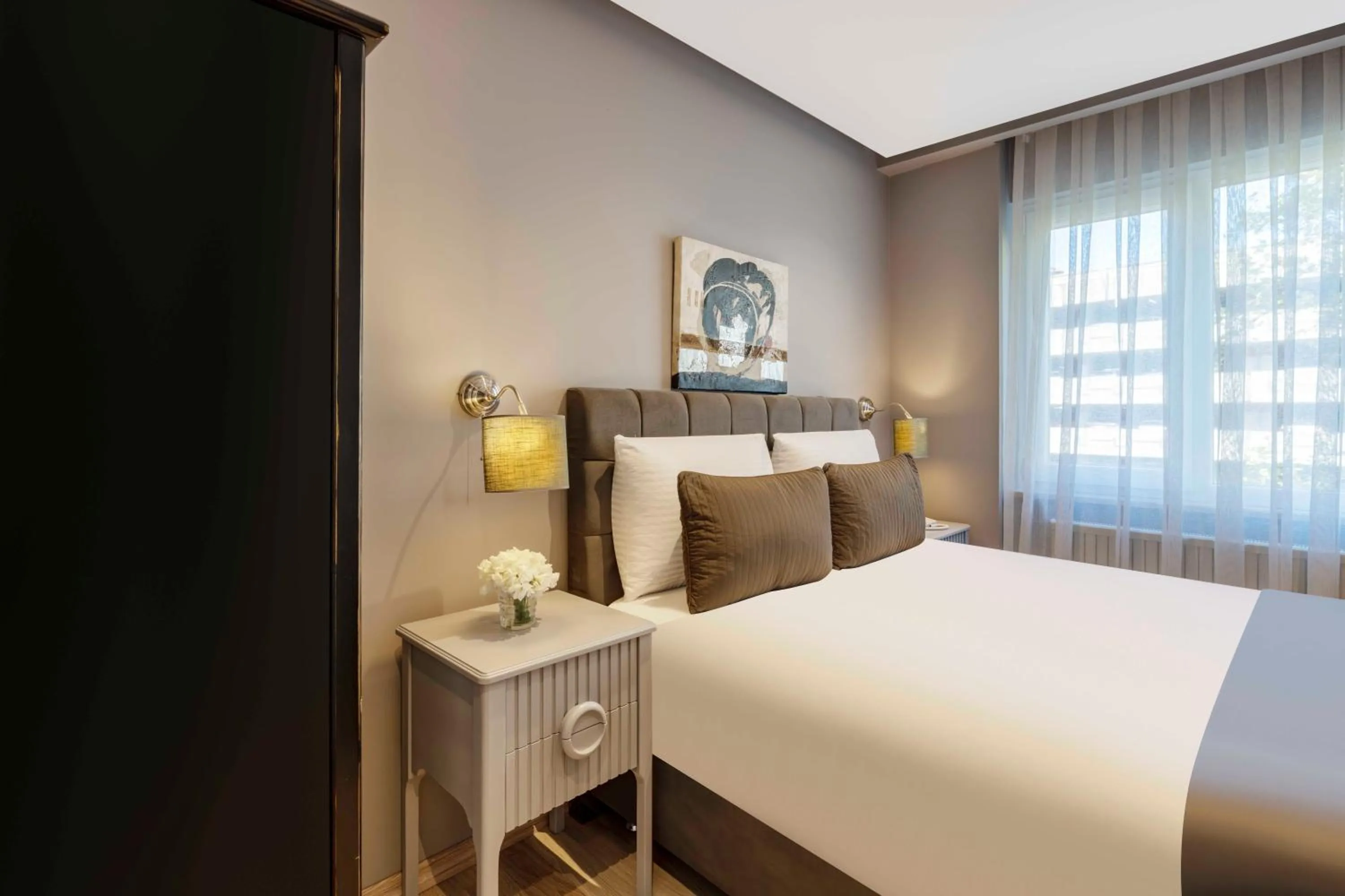 Bed in Nardi Nişantaşı