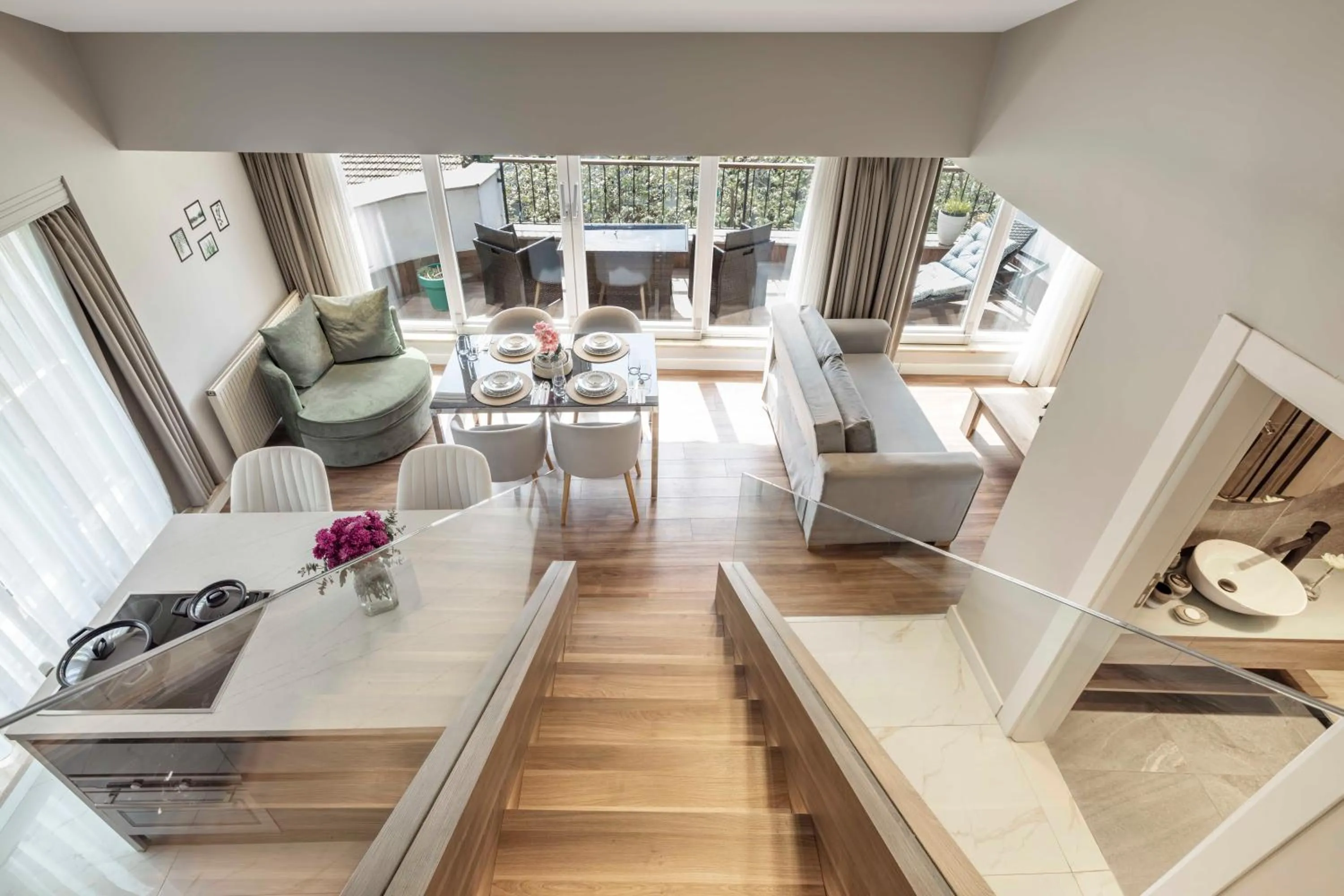 Balcony/Terrace in Nardi Nişantaşı