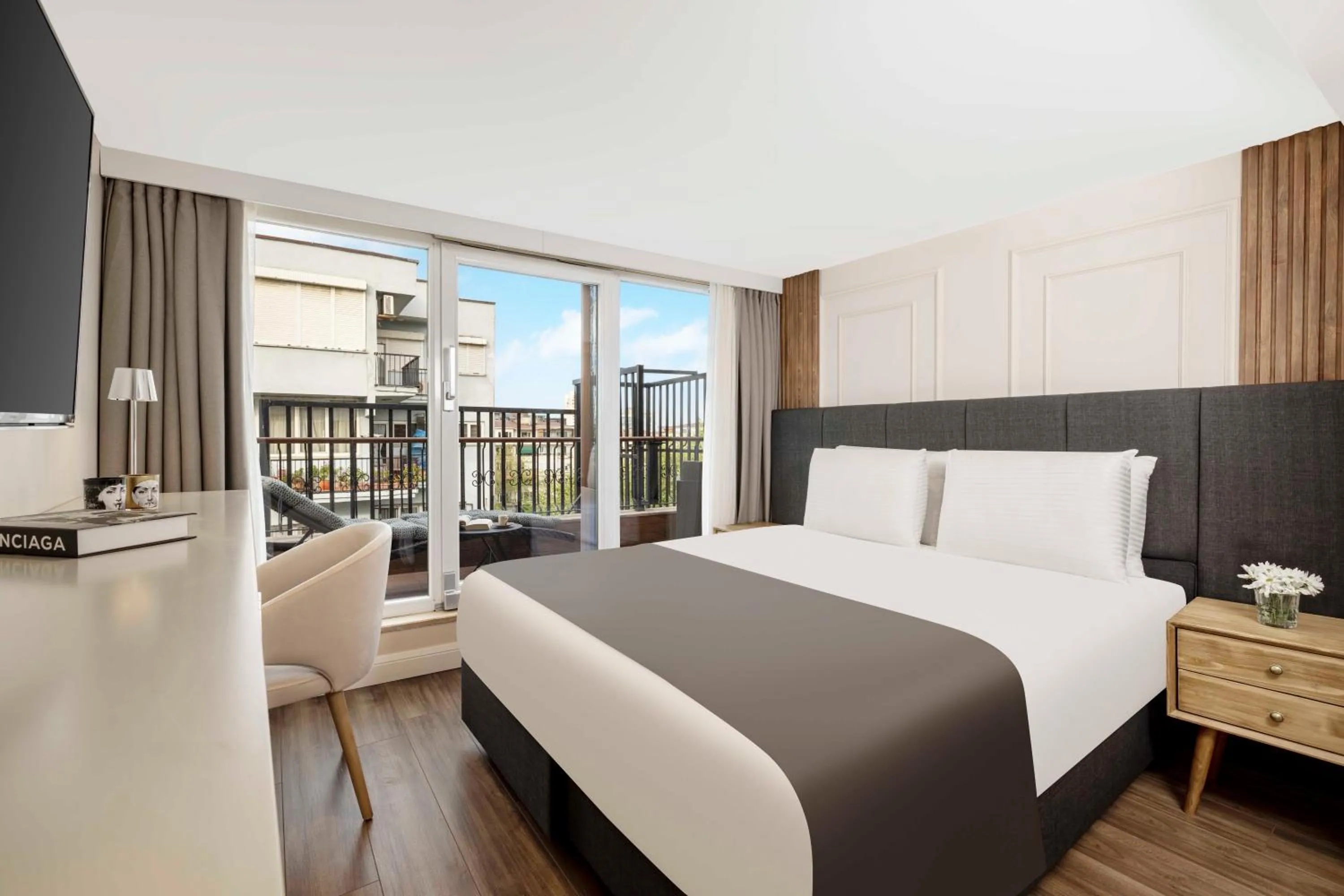 Bed in Nardi Nişantaşı