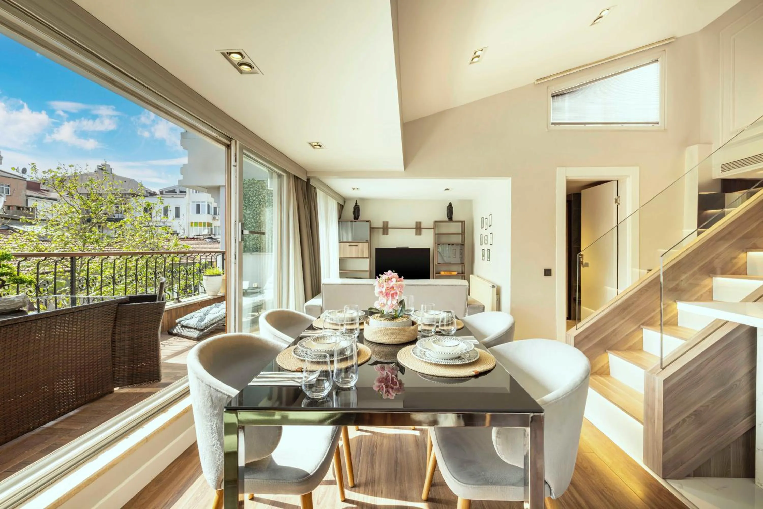 Patio in Nardi Nişantaşı