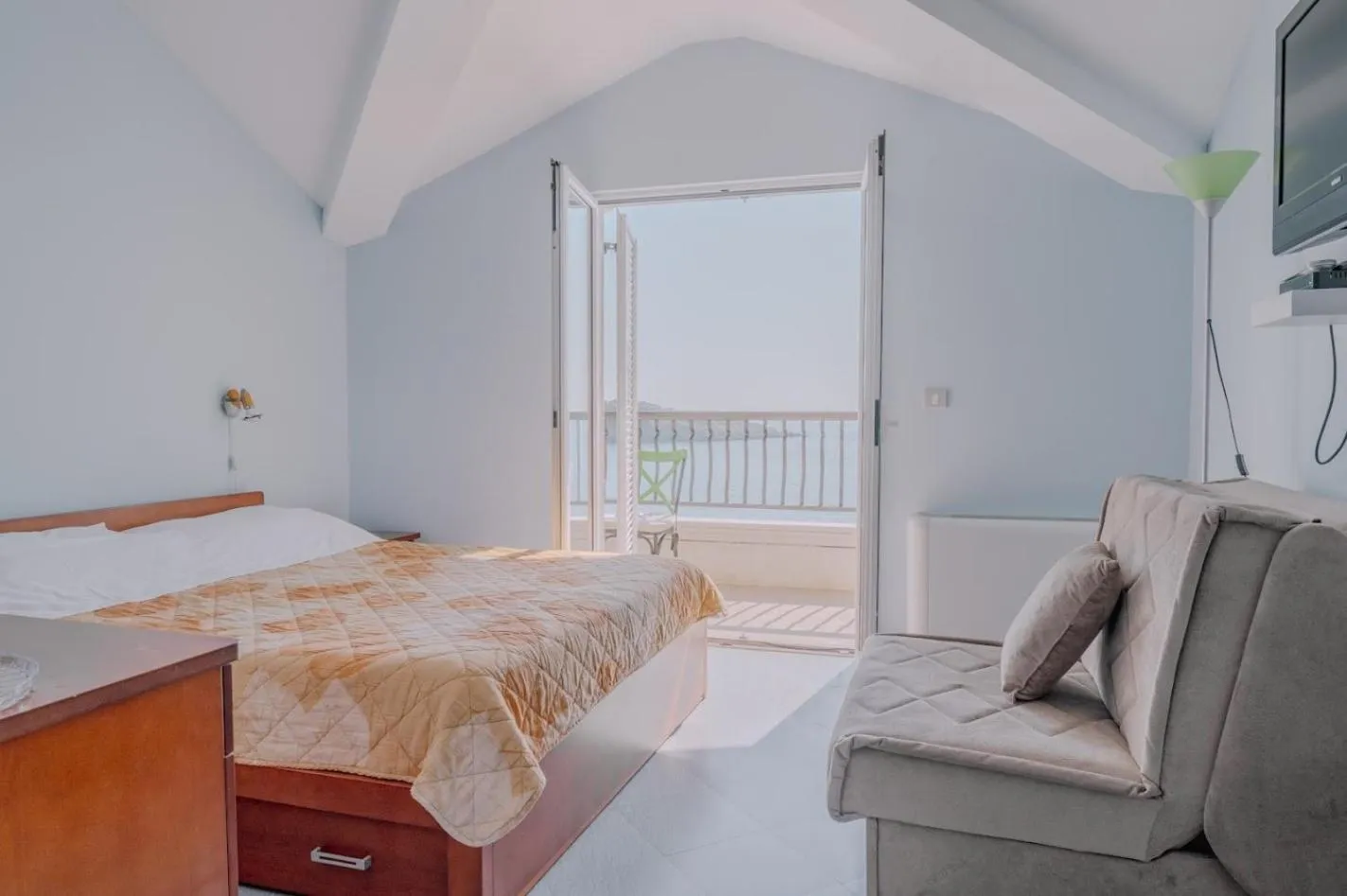 Bedroom, Bed in Hotel R