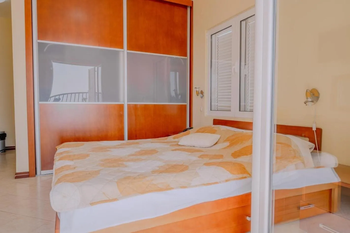 Bedroom, Bed in Hotel R