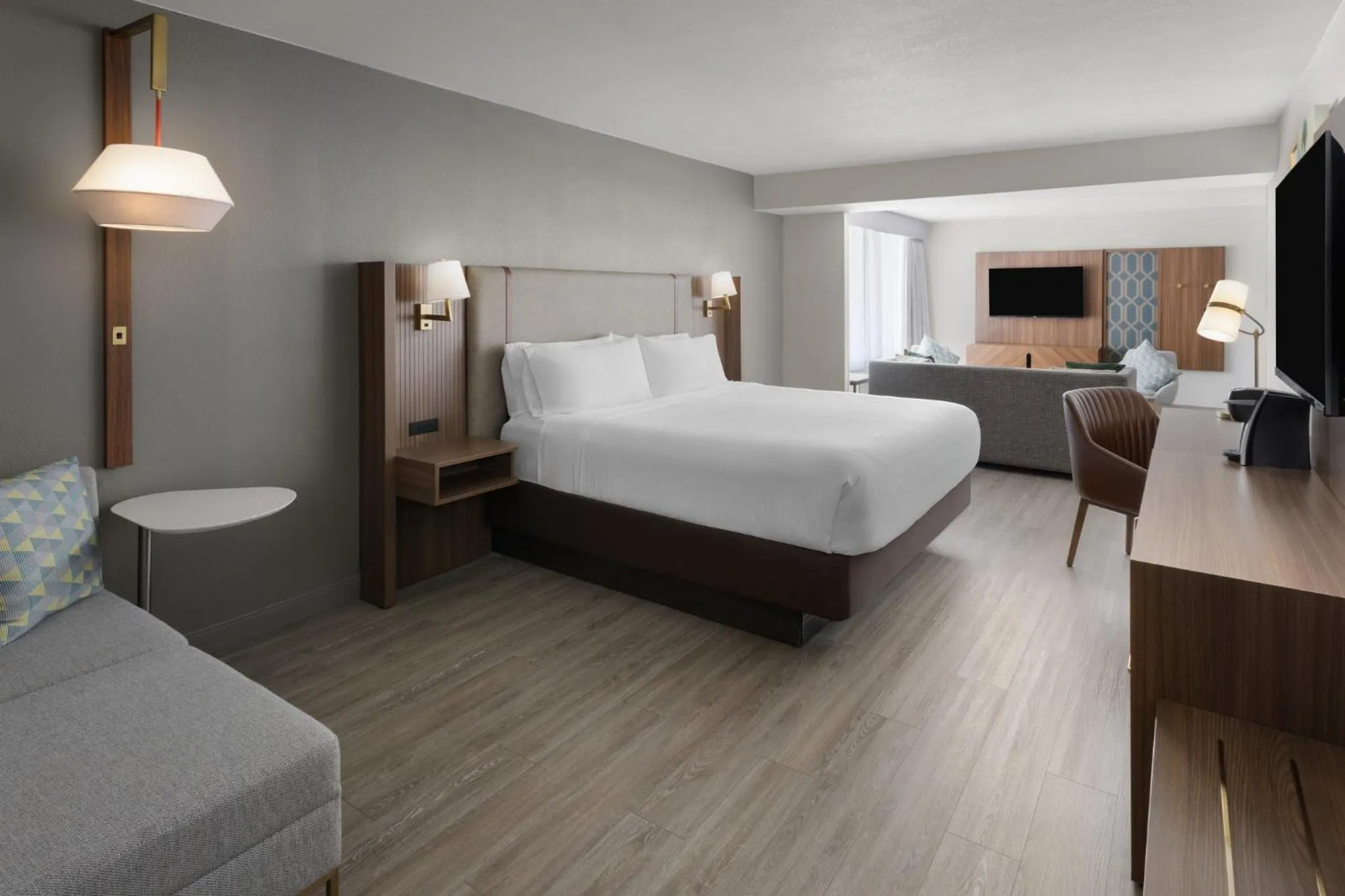 Bedroom, Bed in Holiday Inn Roanoke - Tanglewood Route 419 & I 581 by IHG