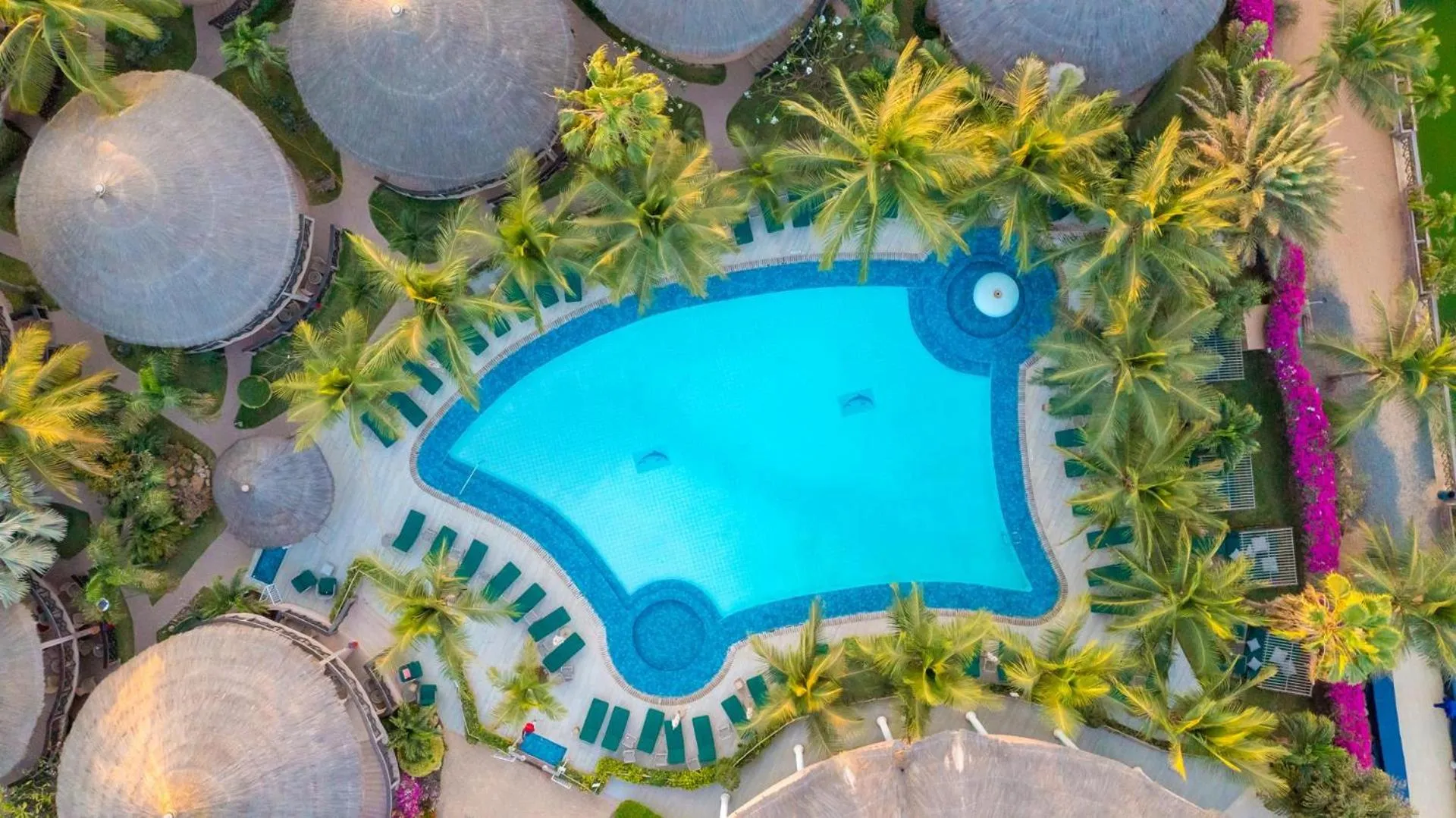 Pool view in Movenpick Resort Lamantin Saly