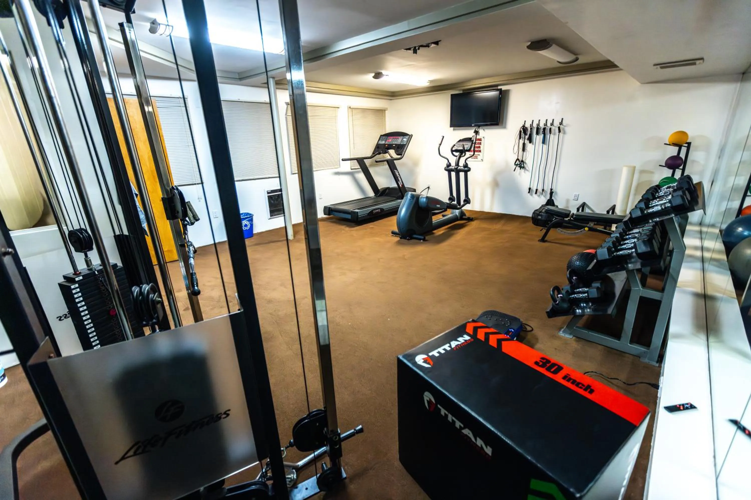 Fitness centre/facilities in The Mammoth Creek Inn