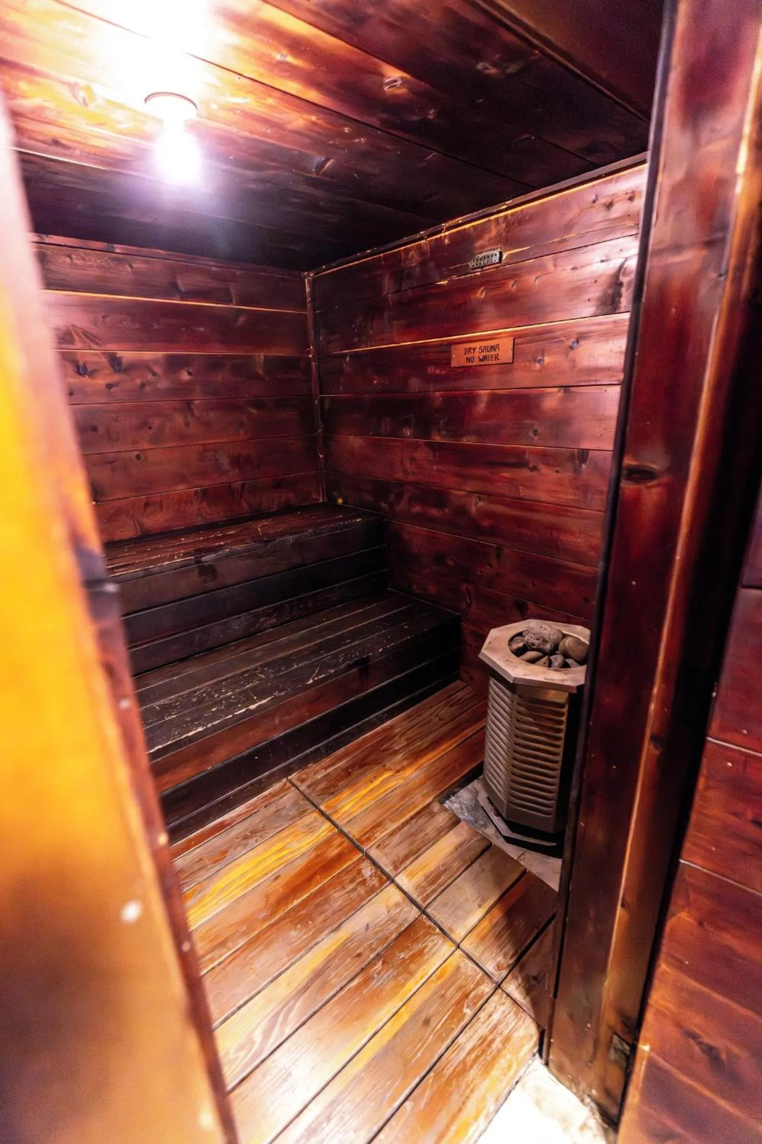 Sauna in The Mammoth Creek Inn