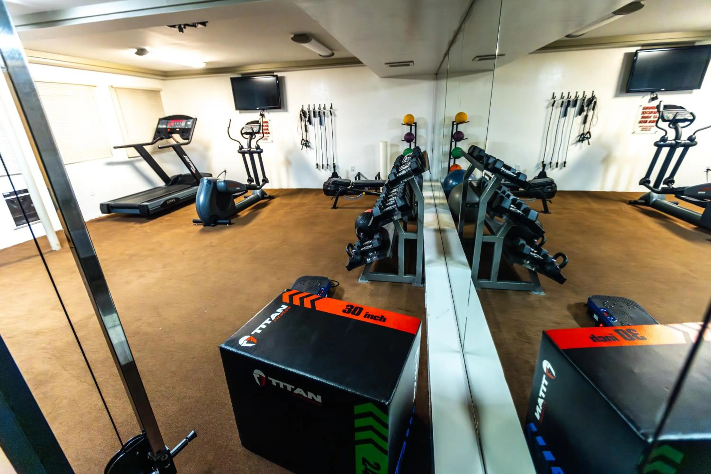 Fitness centre/facilities in The Mammoth Creek Inn