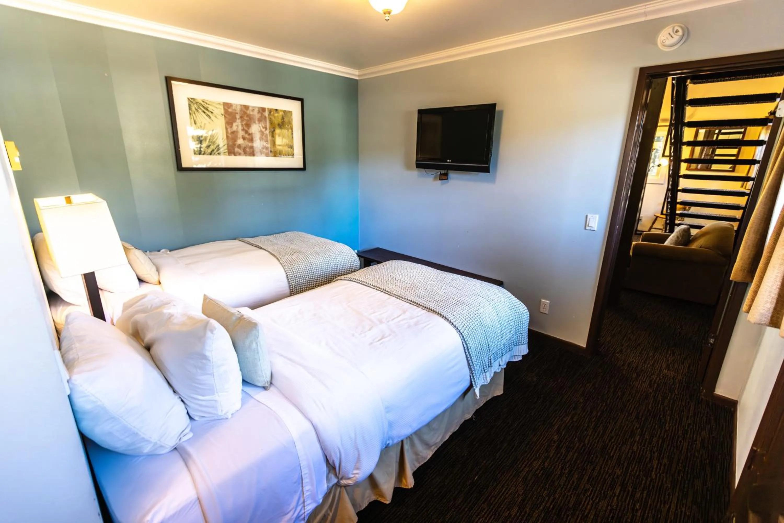 Bedroom, Bed in The Mammoth Creek Inn