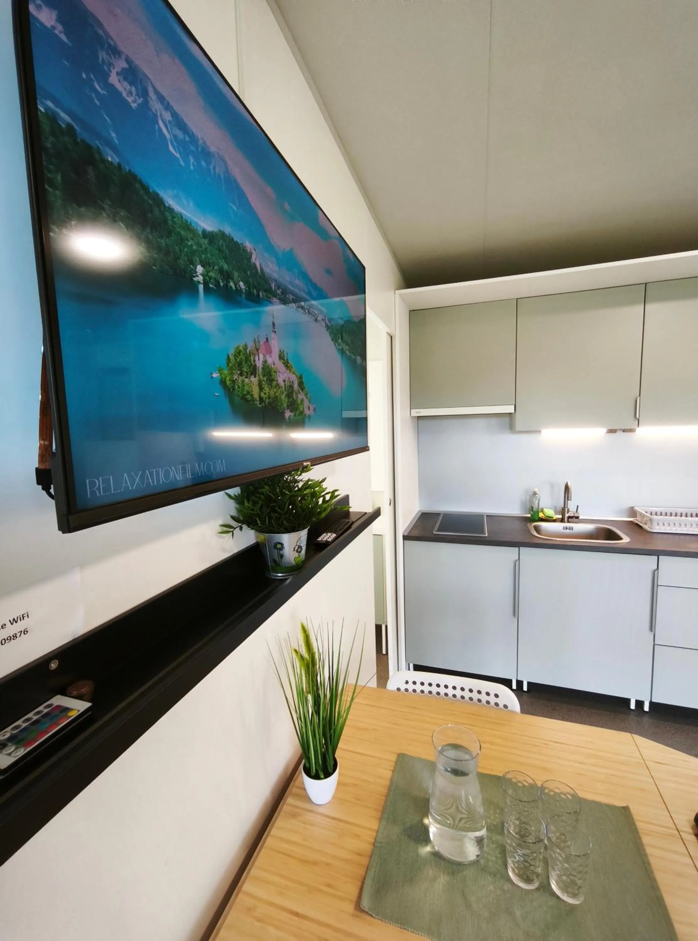 TV and multimedia in Rooms & Apartments Jana