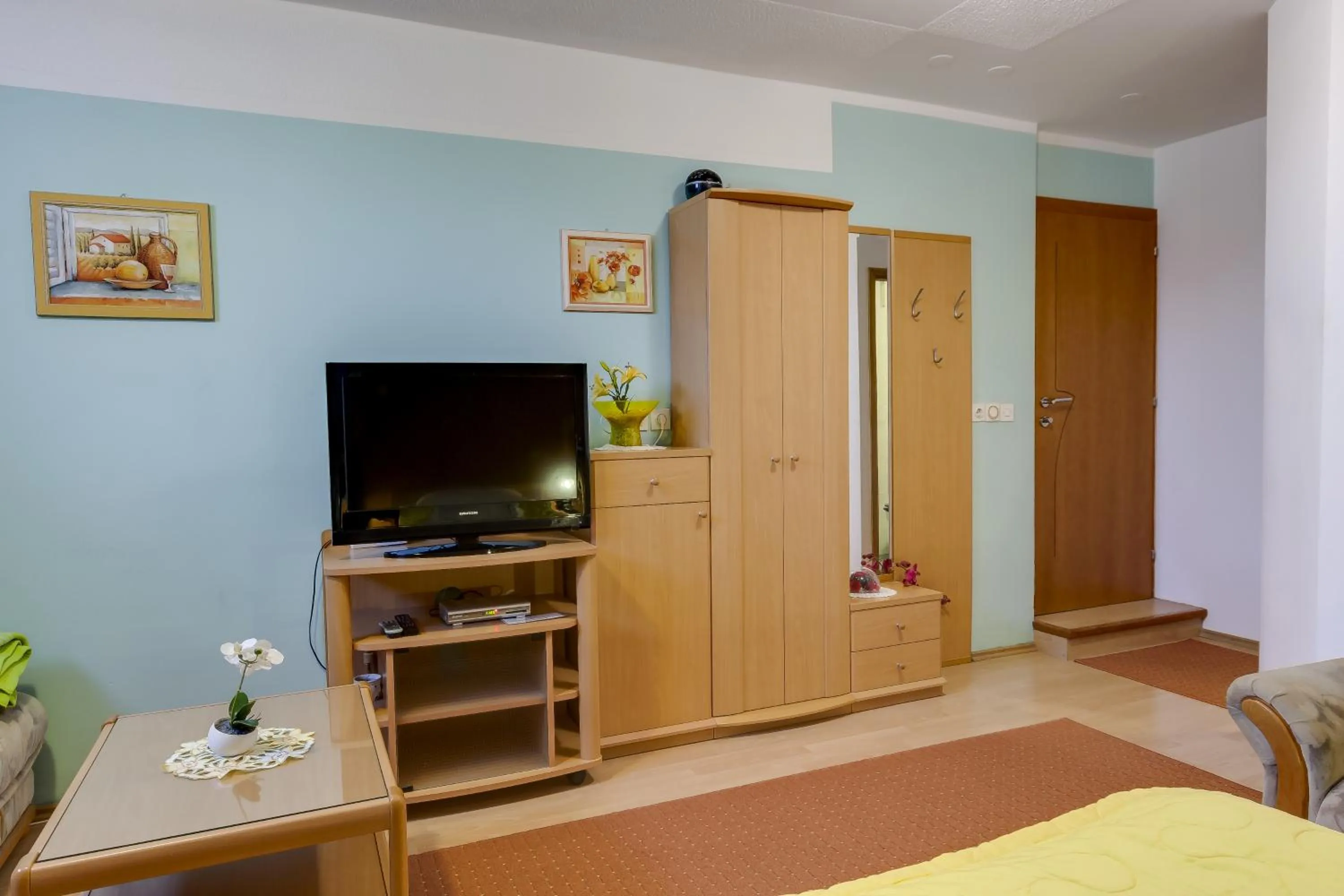 Photo of the whole room, Bed in Rooms & Apartments Jana