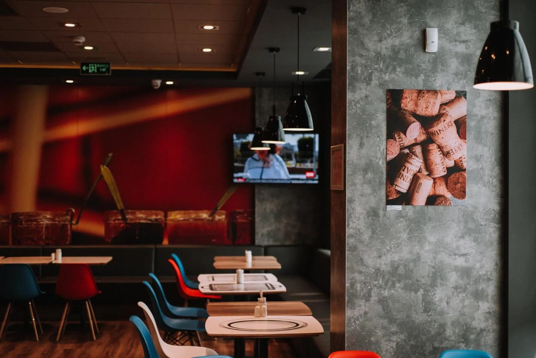 Restaurant/places to eat in ibis Kyiv Railway Station