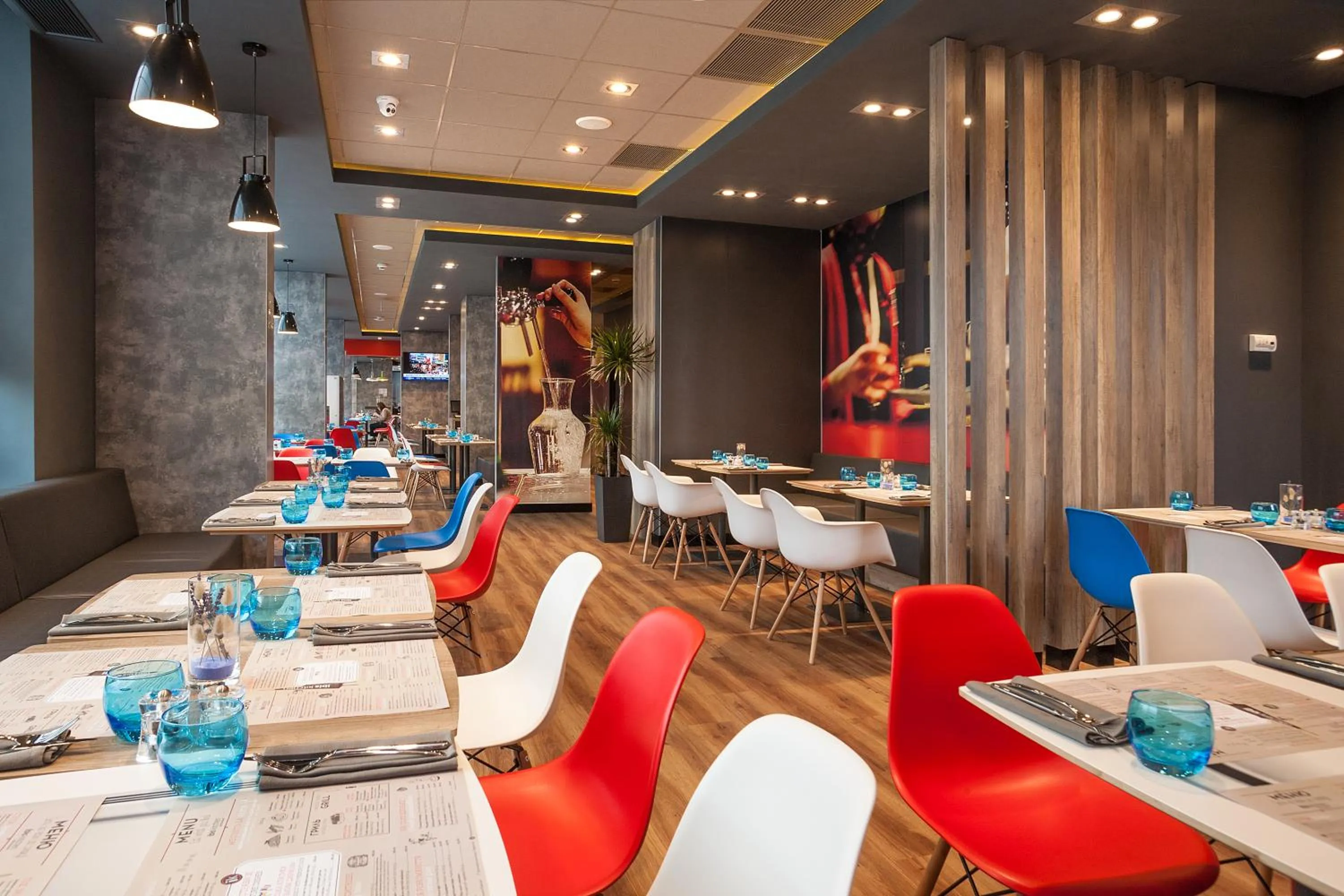 Restaurant/places to eat in ibis Kyiv Railway Station