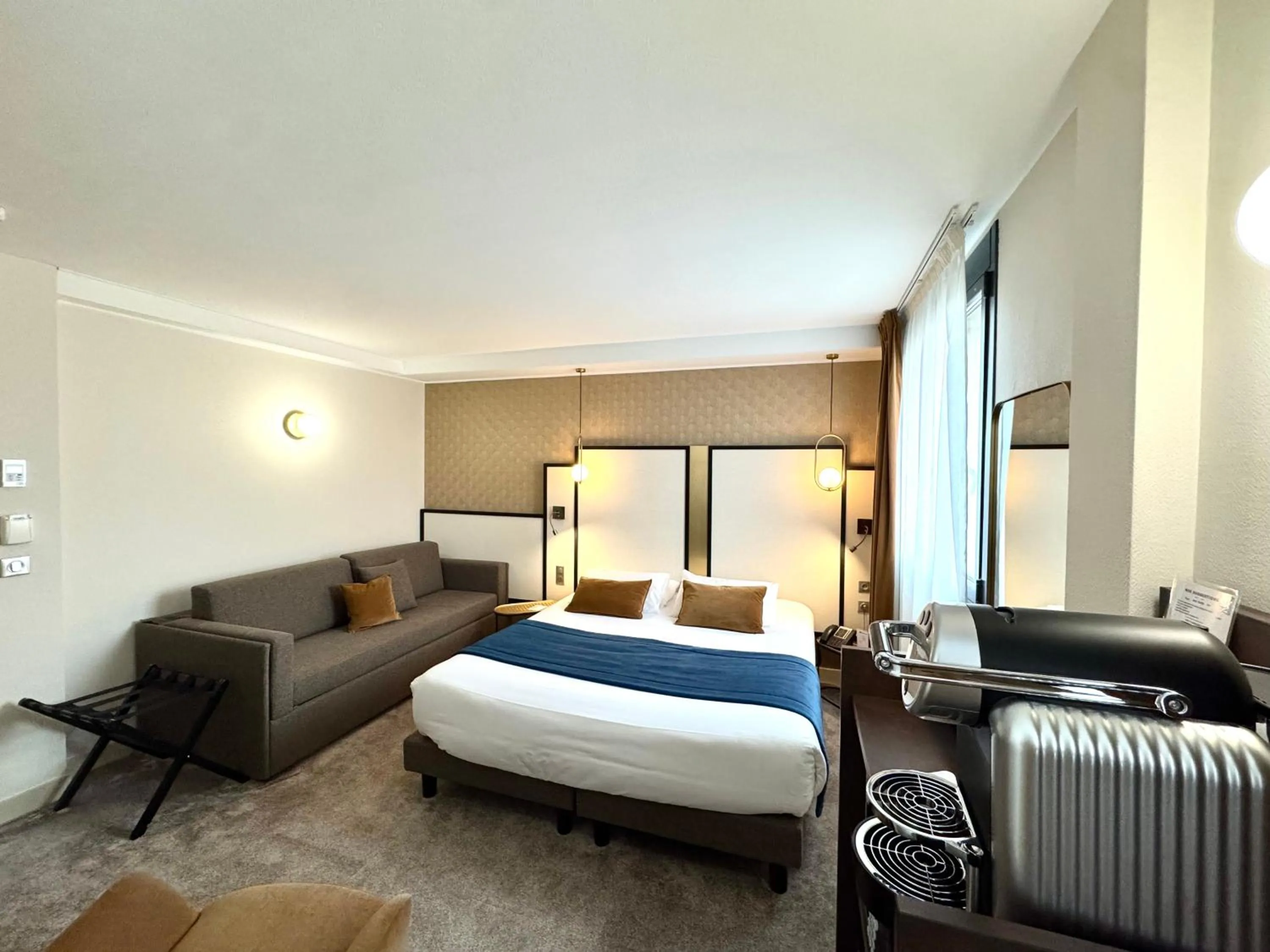 Bed in Best Western Hotel Le Quercy