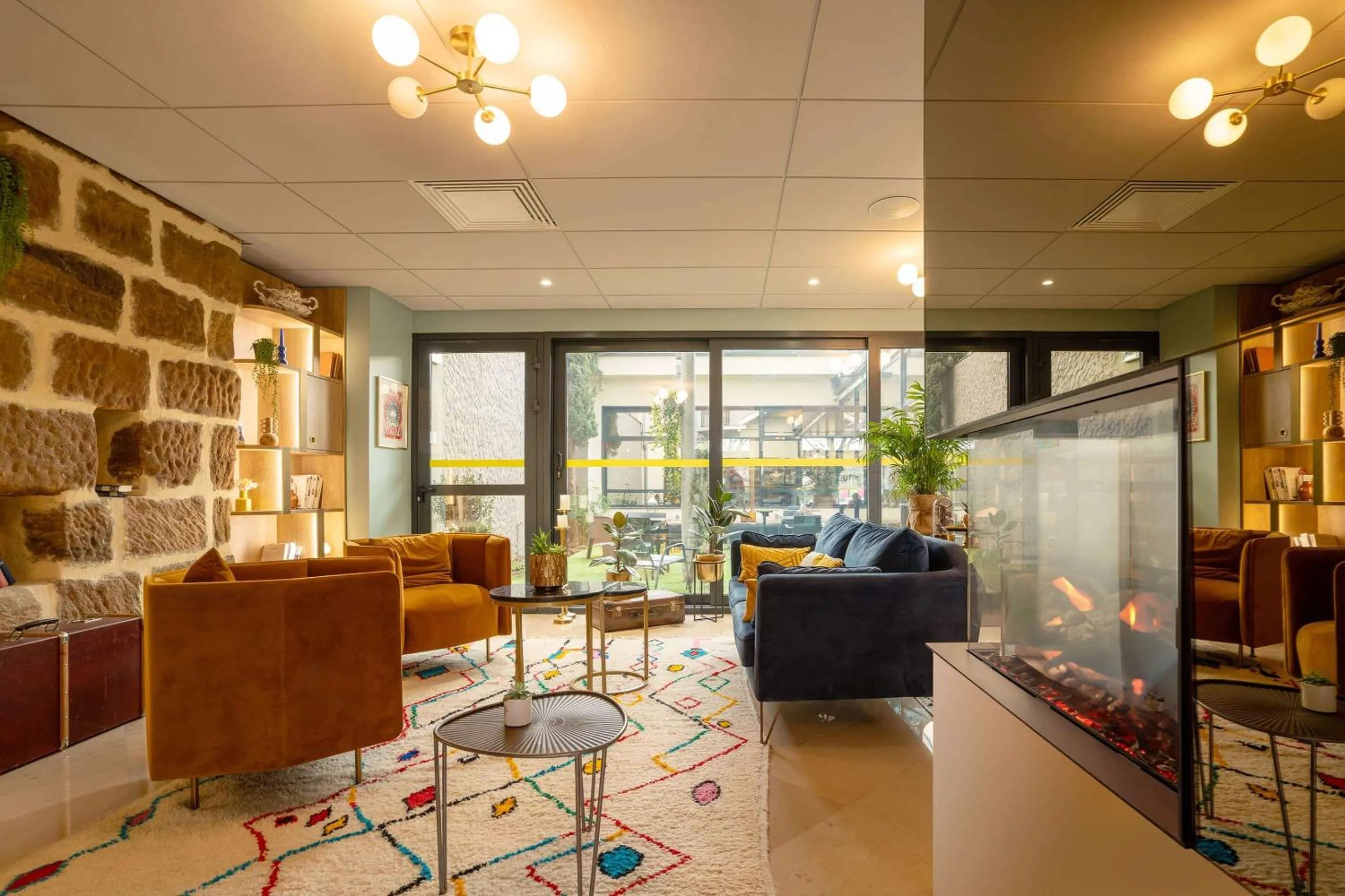 Lobby or reception in Best Western Hotel Le Quercy