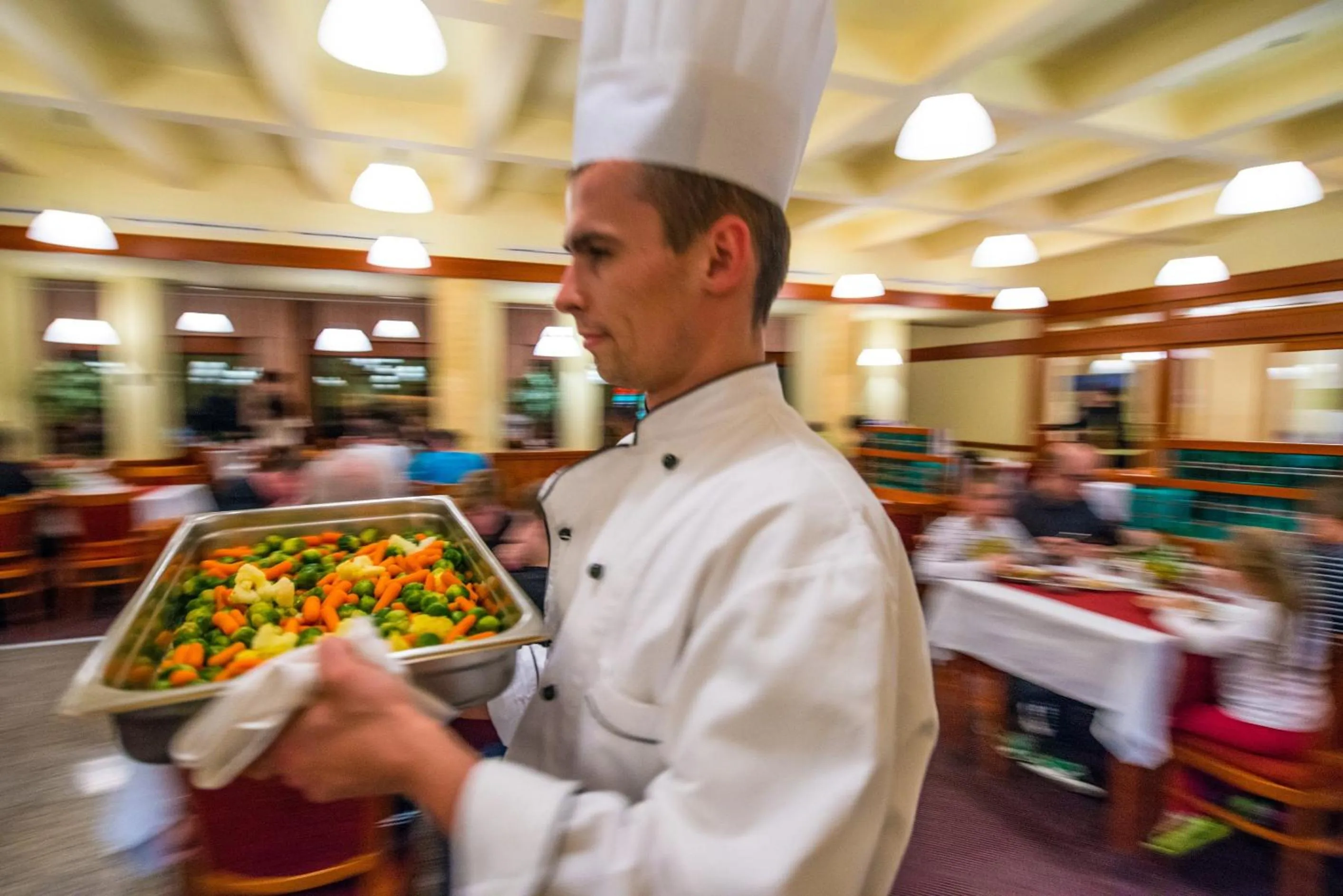 Restaurant/places to eat in Hotel SOREA SNP