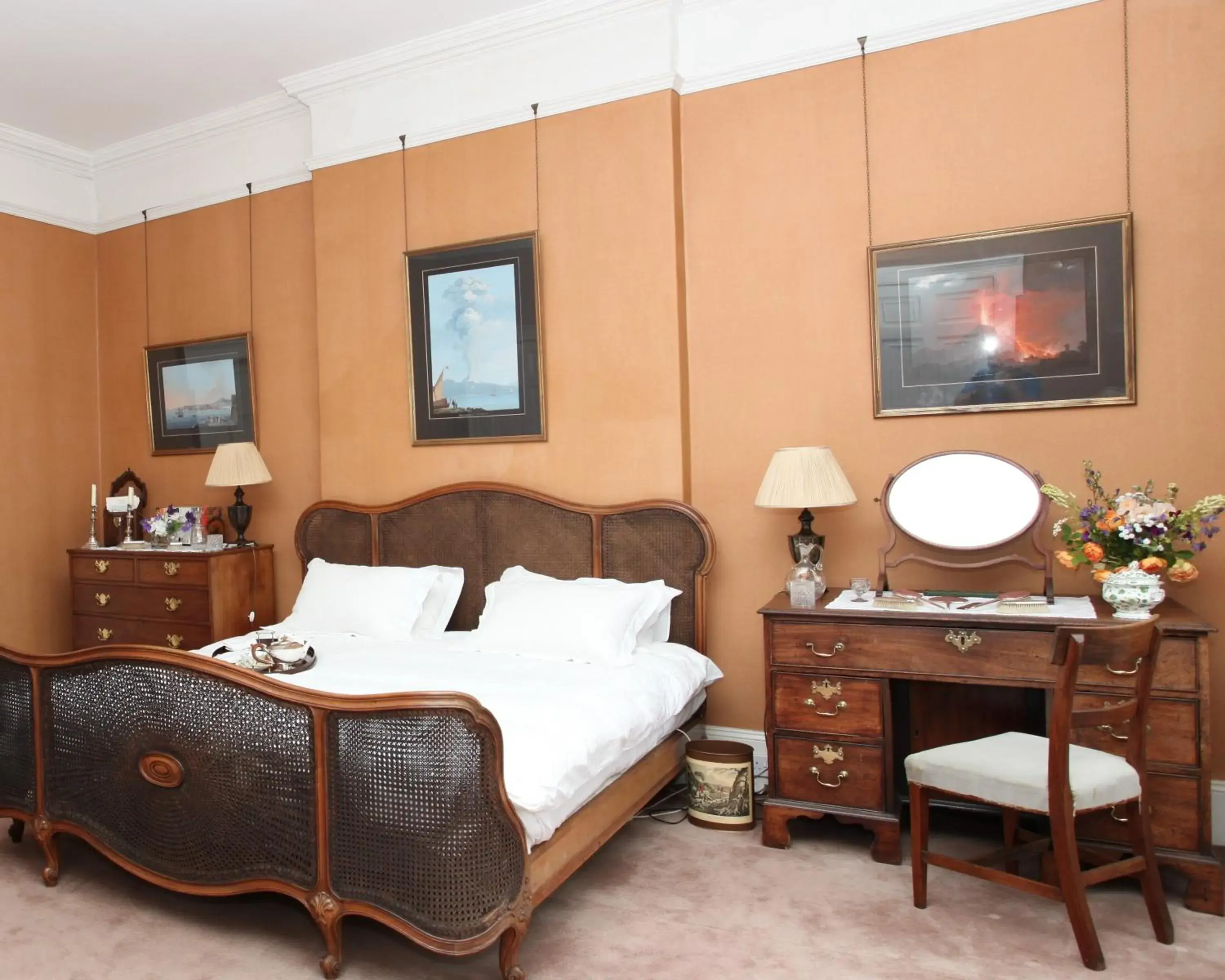 Deluxe King Room in Ballydugan Country House Deluxe King Room in Ballydugan Country House