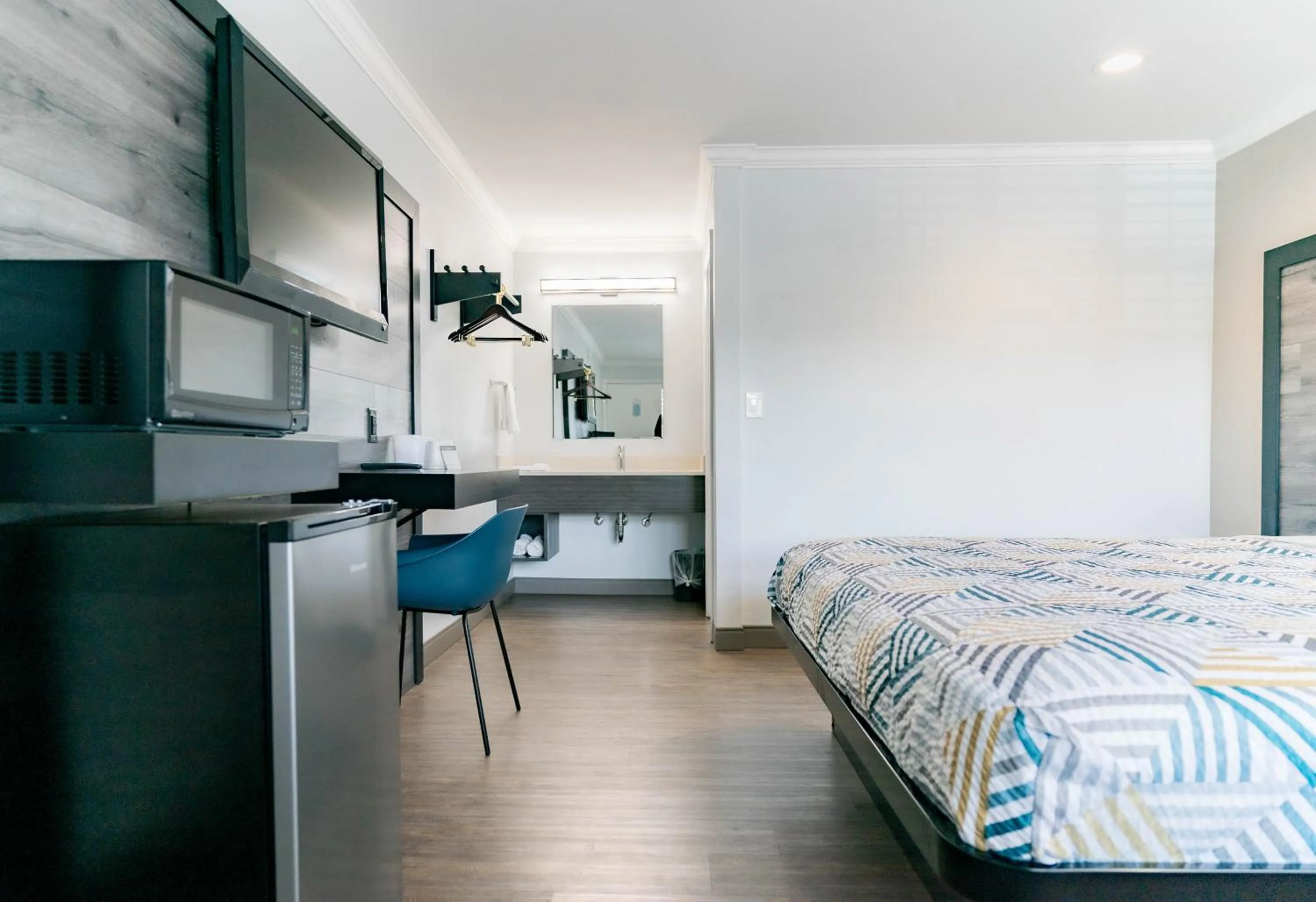 Bed in Motel 6 Pico Rivera - Los Angeles, CA