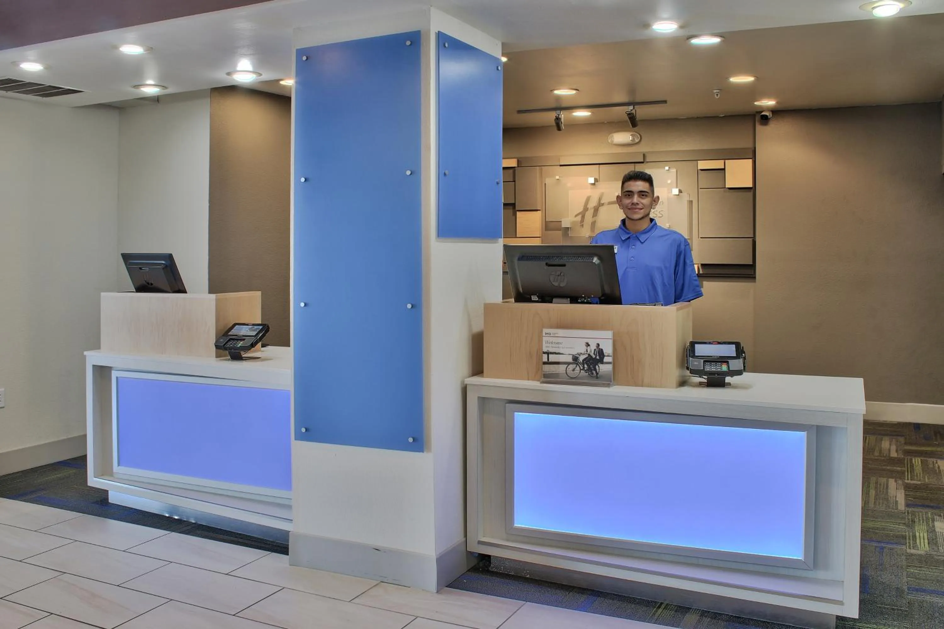 Property building in Holiday Inn Express Santa Rosa by IHG