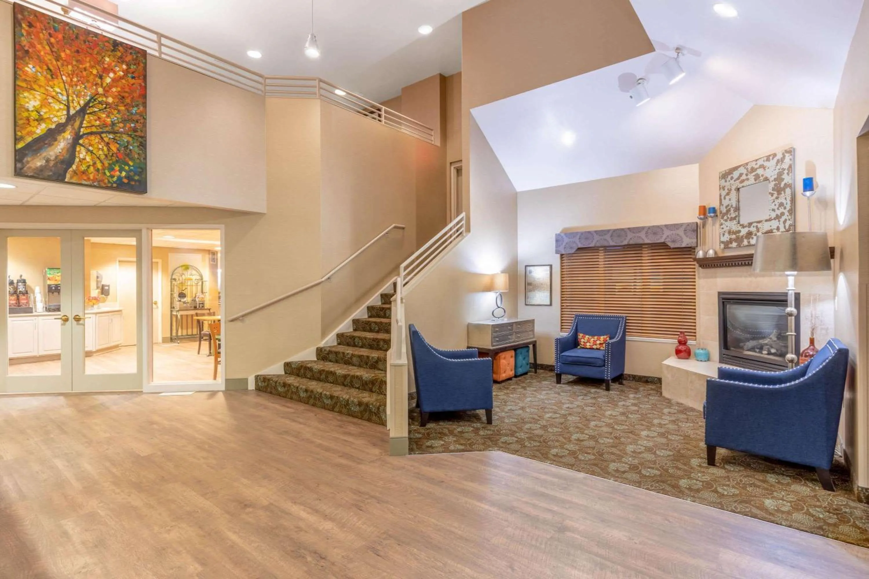 Lobby or reception in Days Inn by Wyndham Eagan Minnesota Near Mall of America