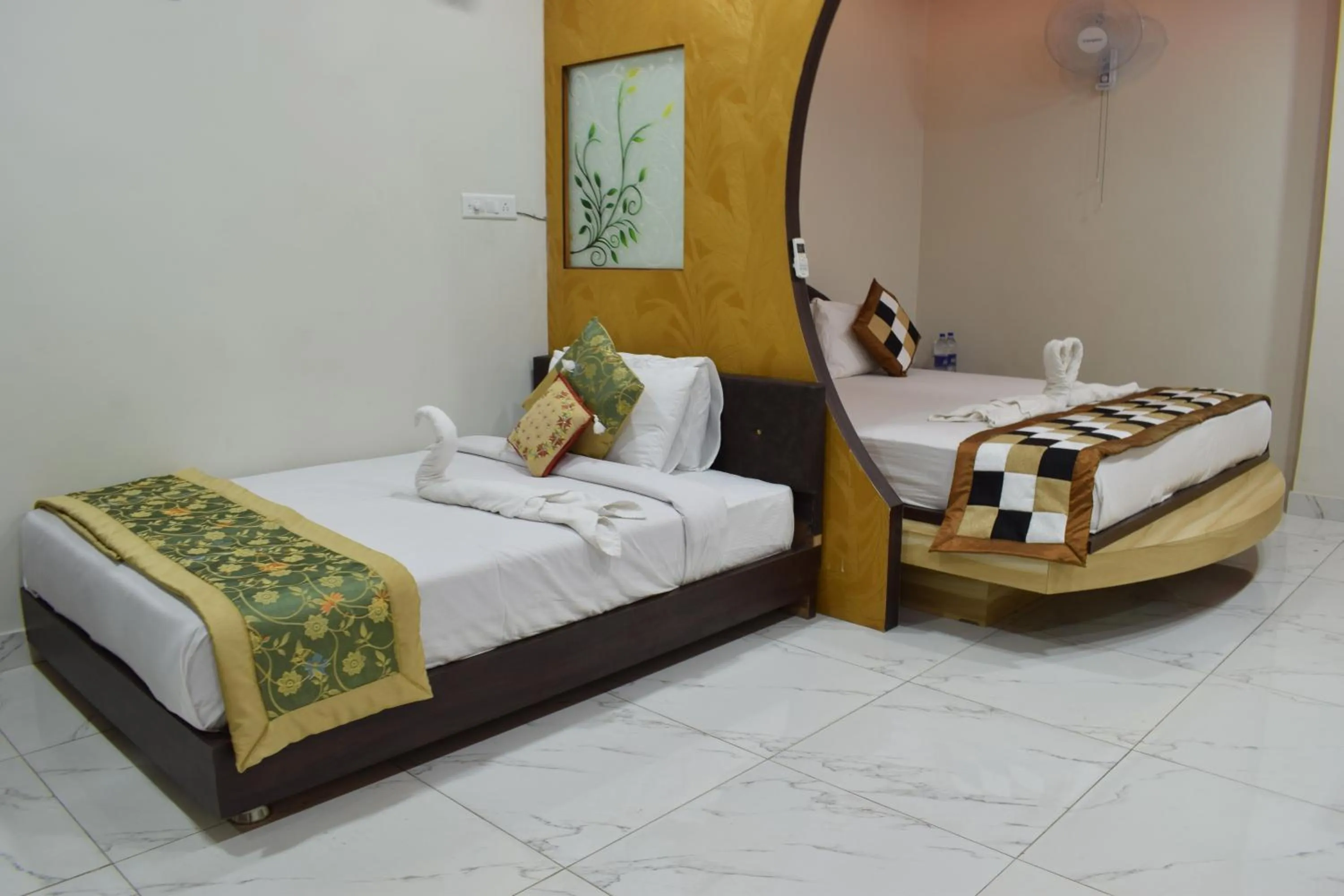 Bed in Shri Ram Residency
