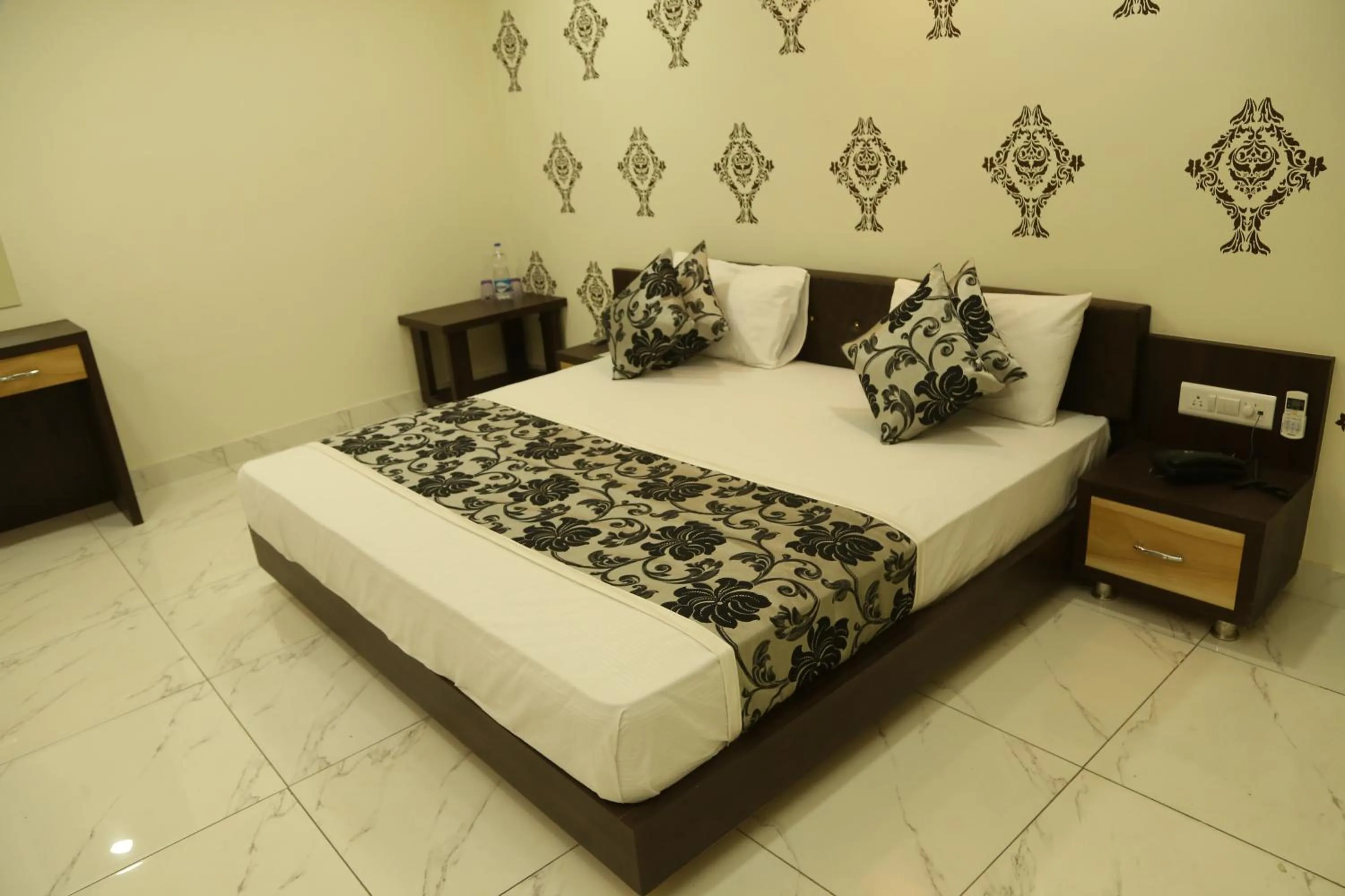 Bed in Shri Ram Residency