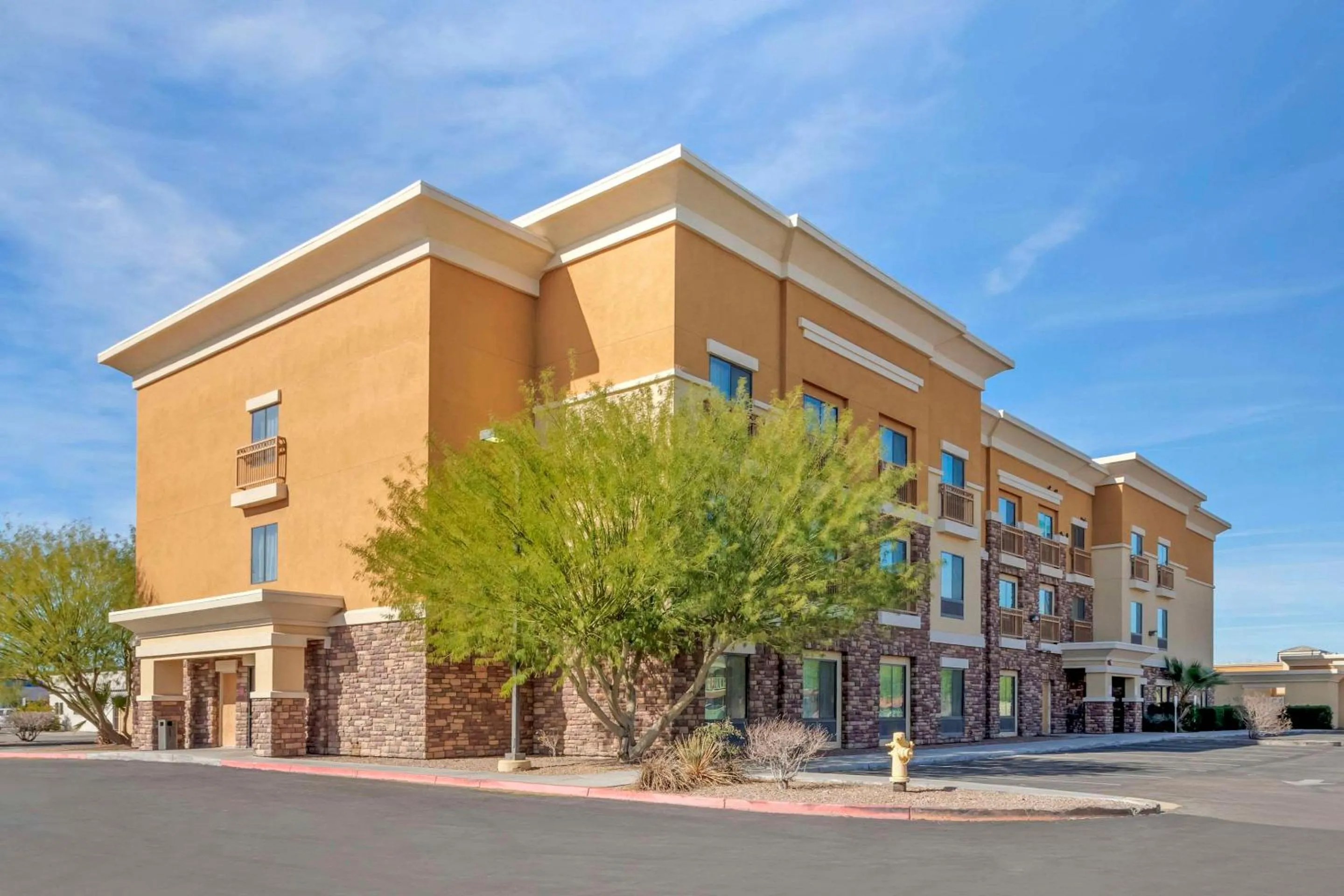 Property building in Comfort Suites Blythe