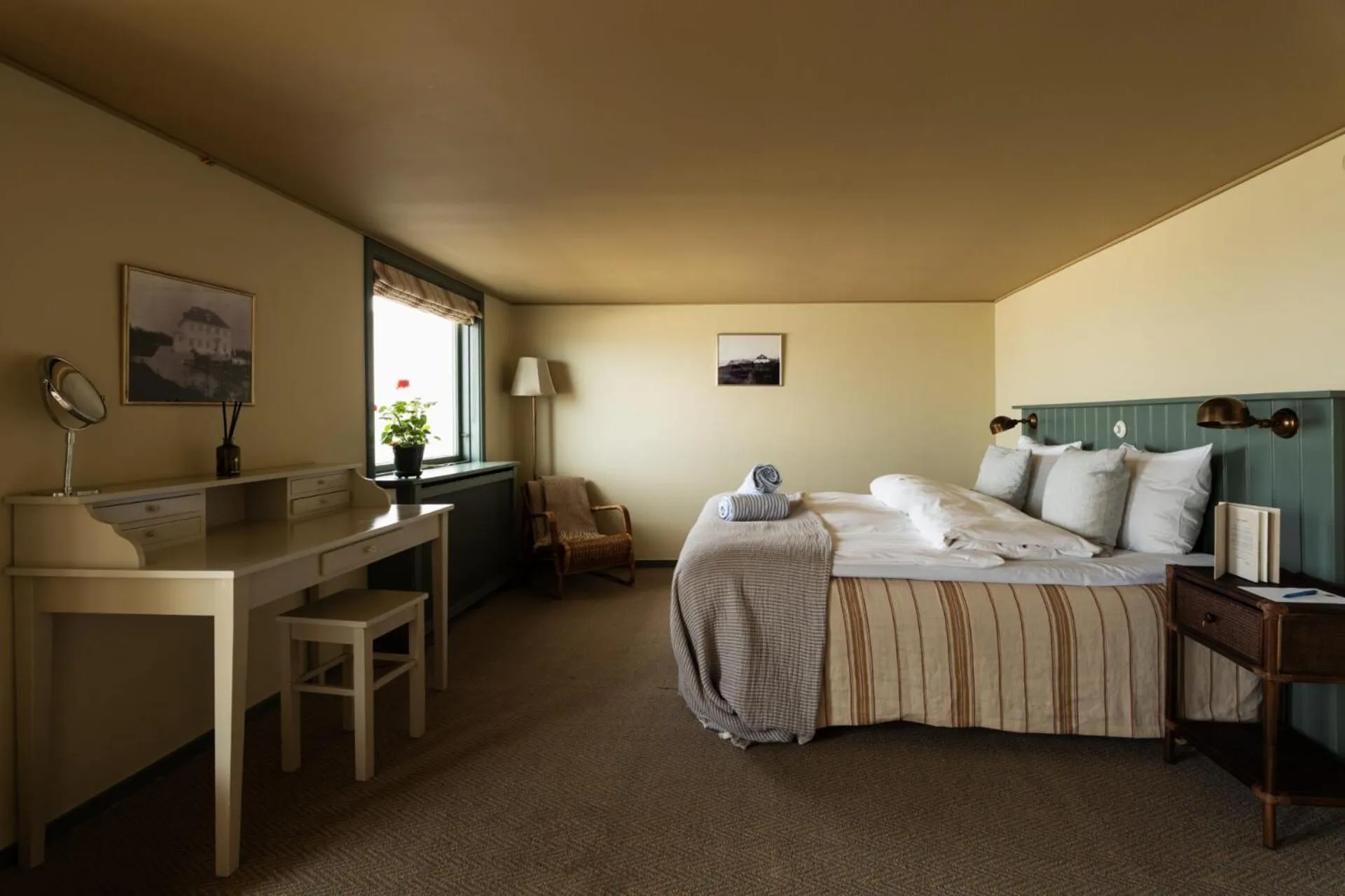 Bedroom, Bed in Helenekilde Badehotel