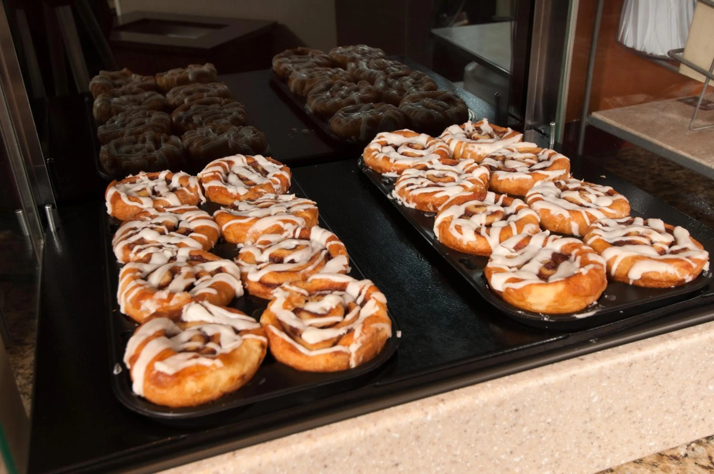 Breakfast in Holiday Inn Express Vernon-Manchester by IHG