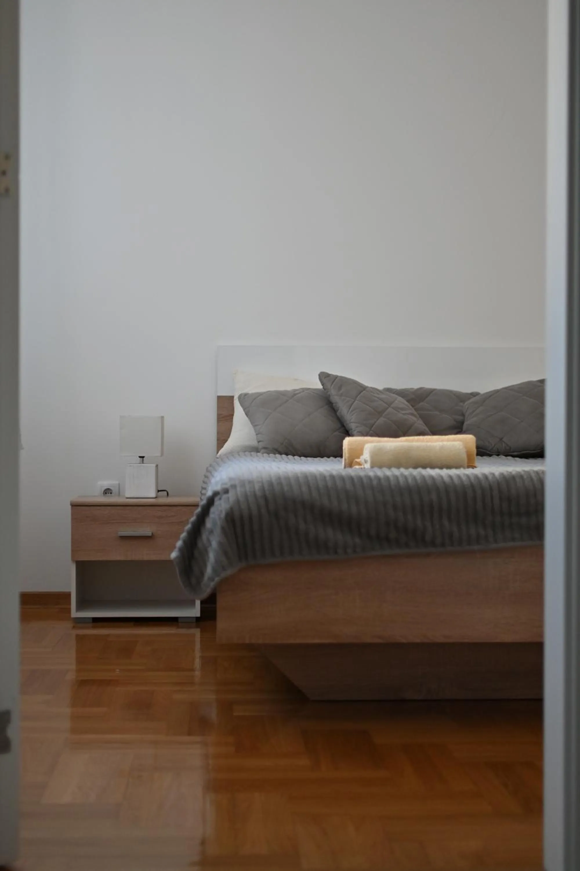 Bed in New Apartment CRISTAL in the city centre