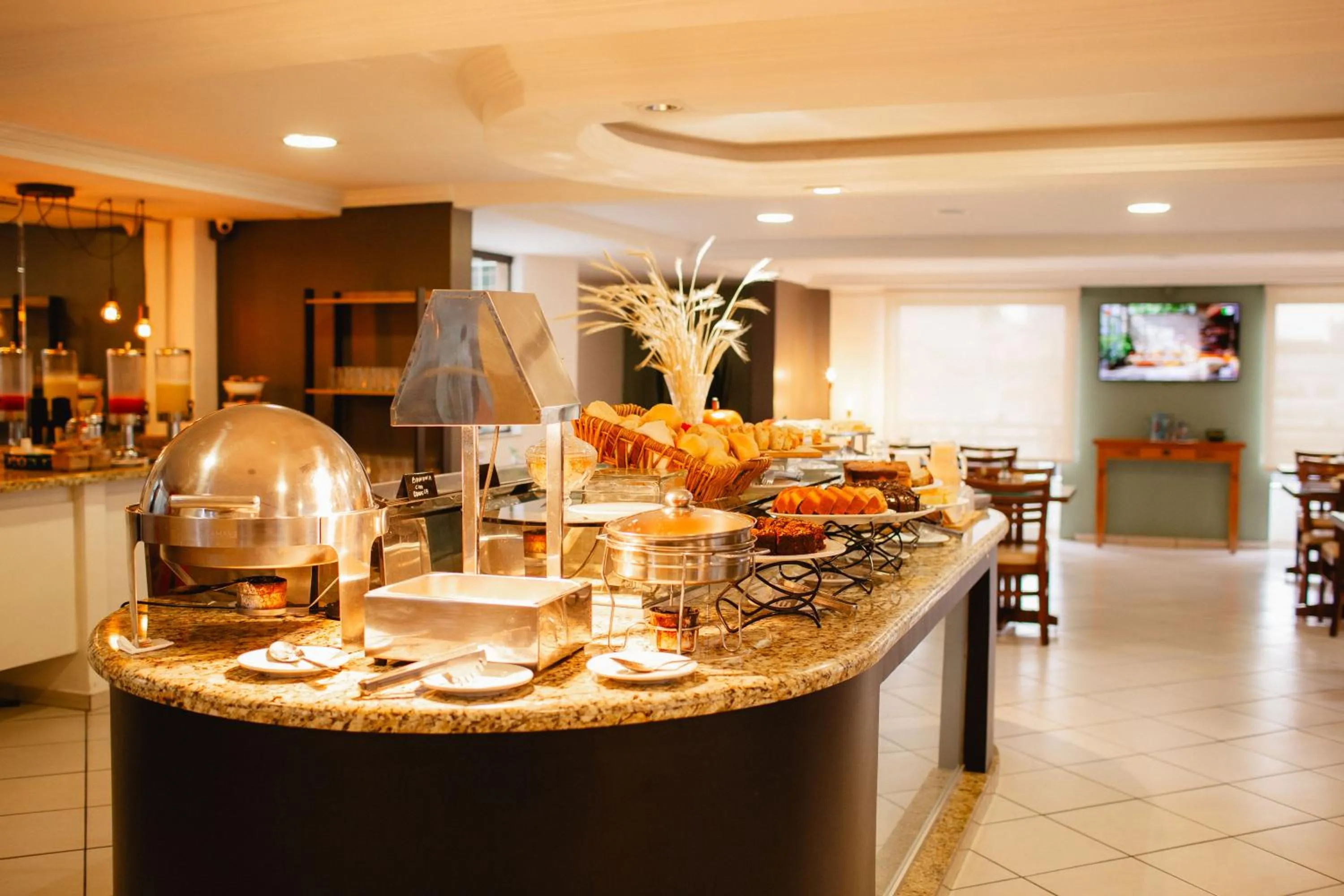Buffet breakfast in Hotel Ferraz
