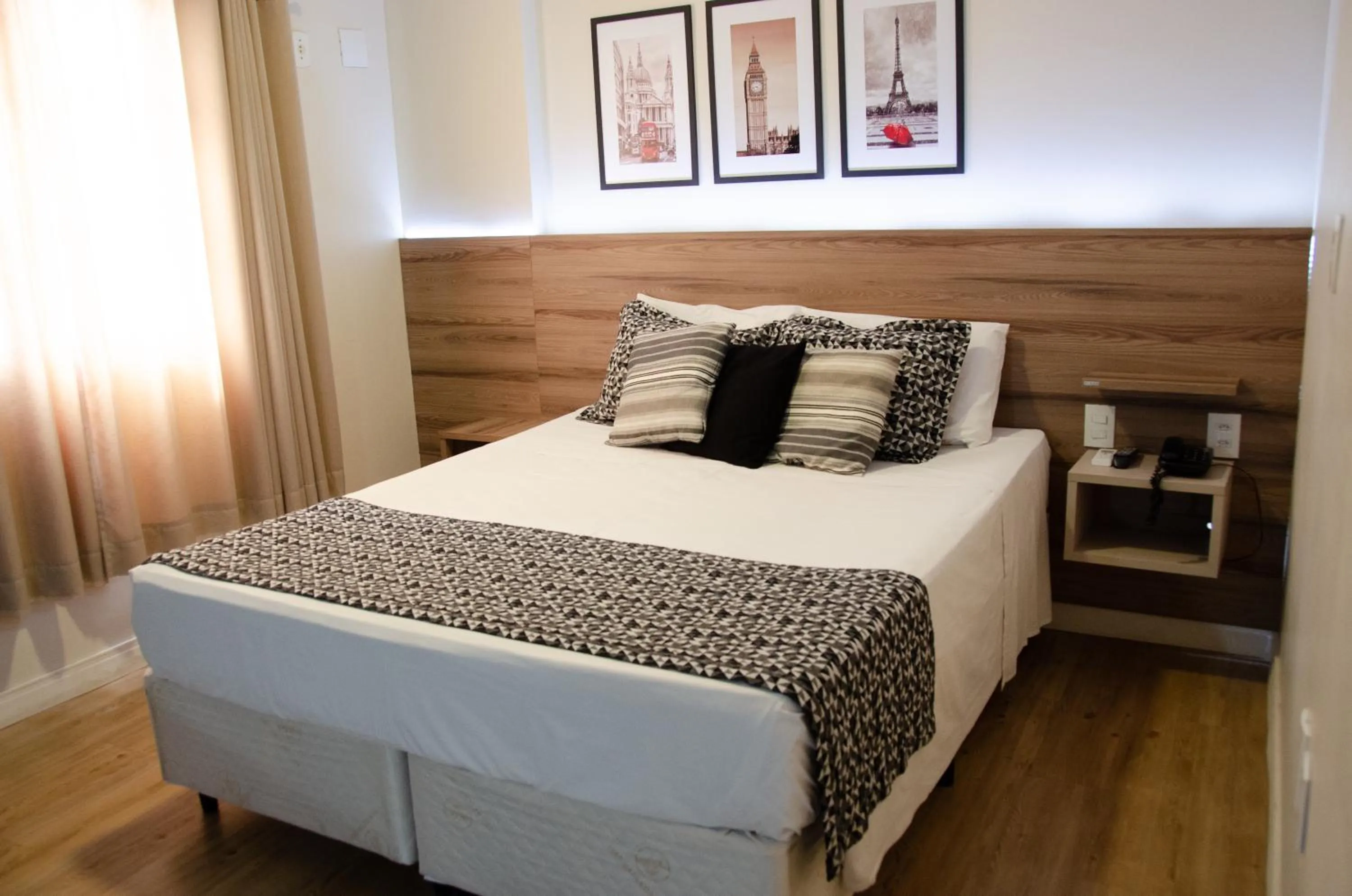 Bedroom, Bed in Hotel Ferraz