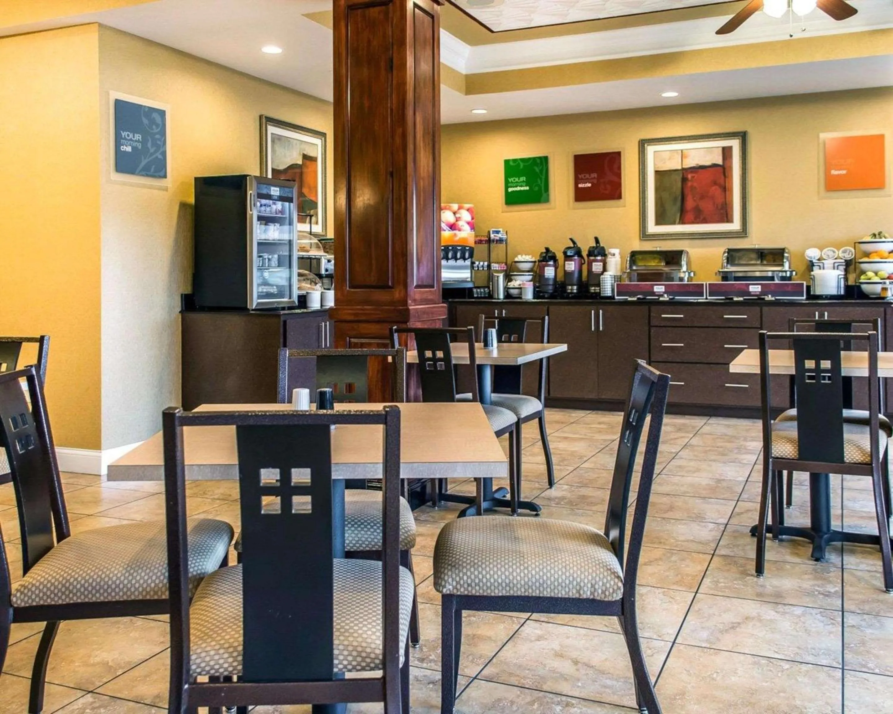 Restaurant/places to eat in Comfort Inn & Suites Franklin East