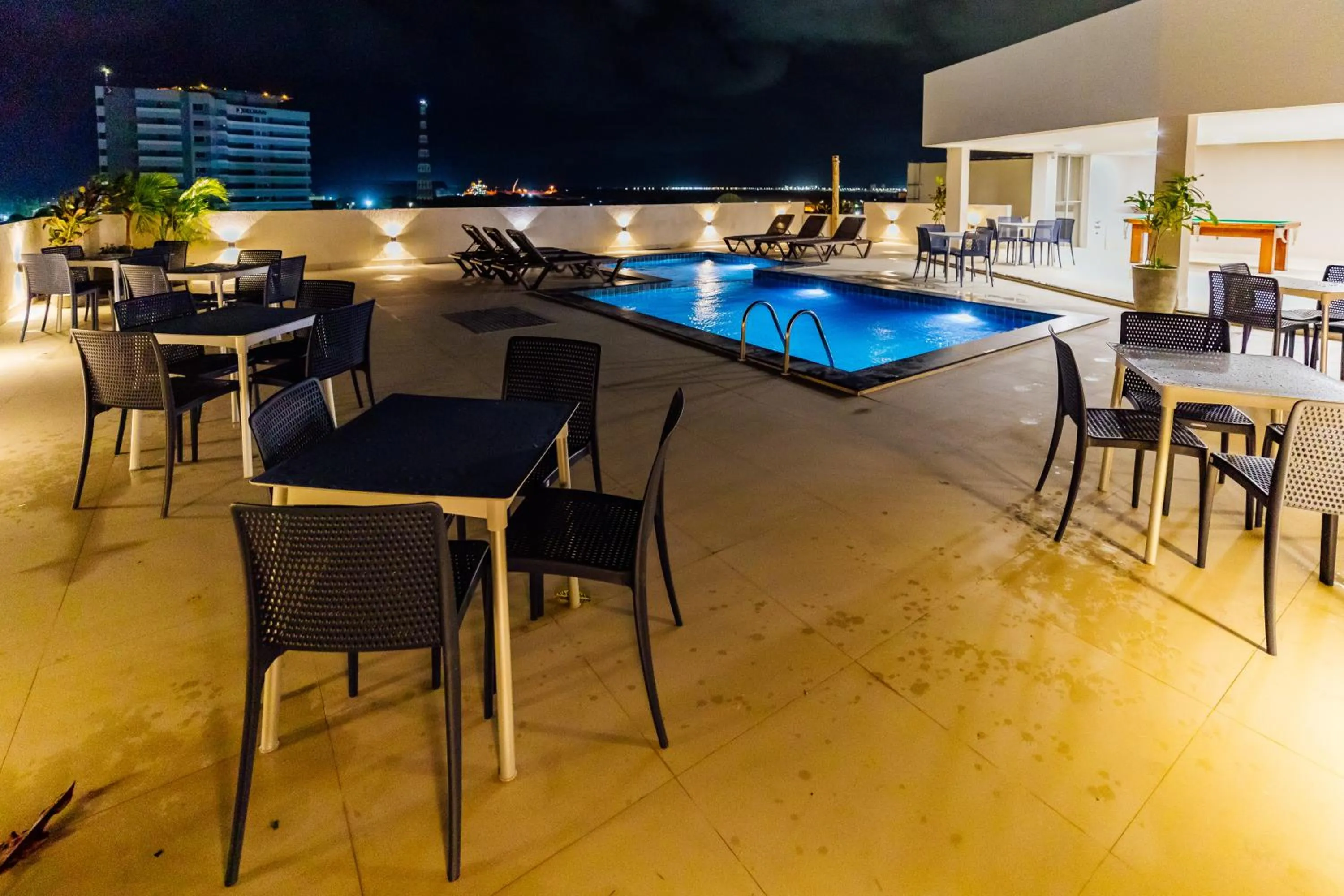 Night in El Aram Beach Express