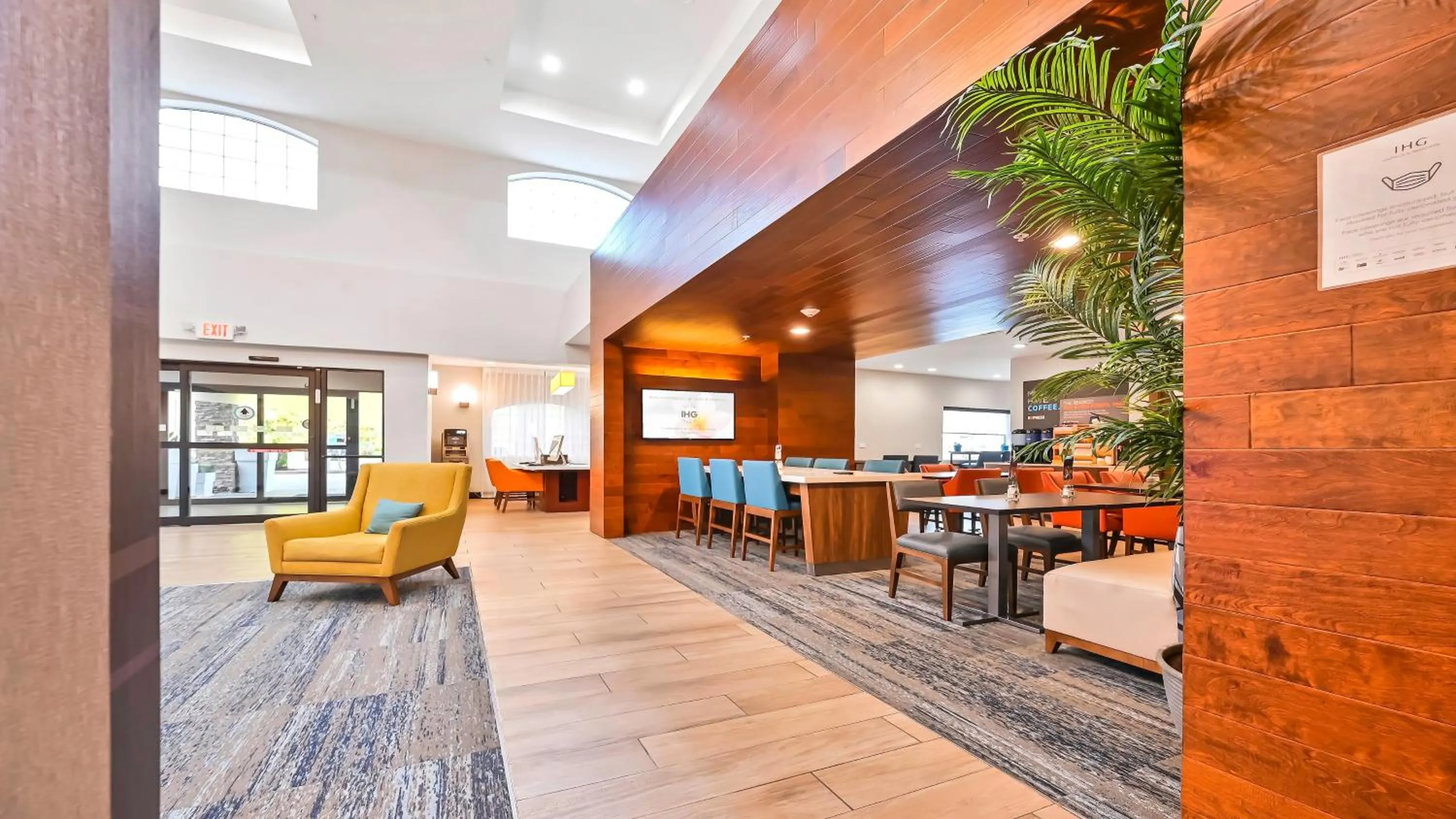 Breakfast in Holiday Inn Express Palestine by IHG