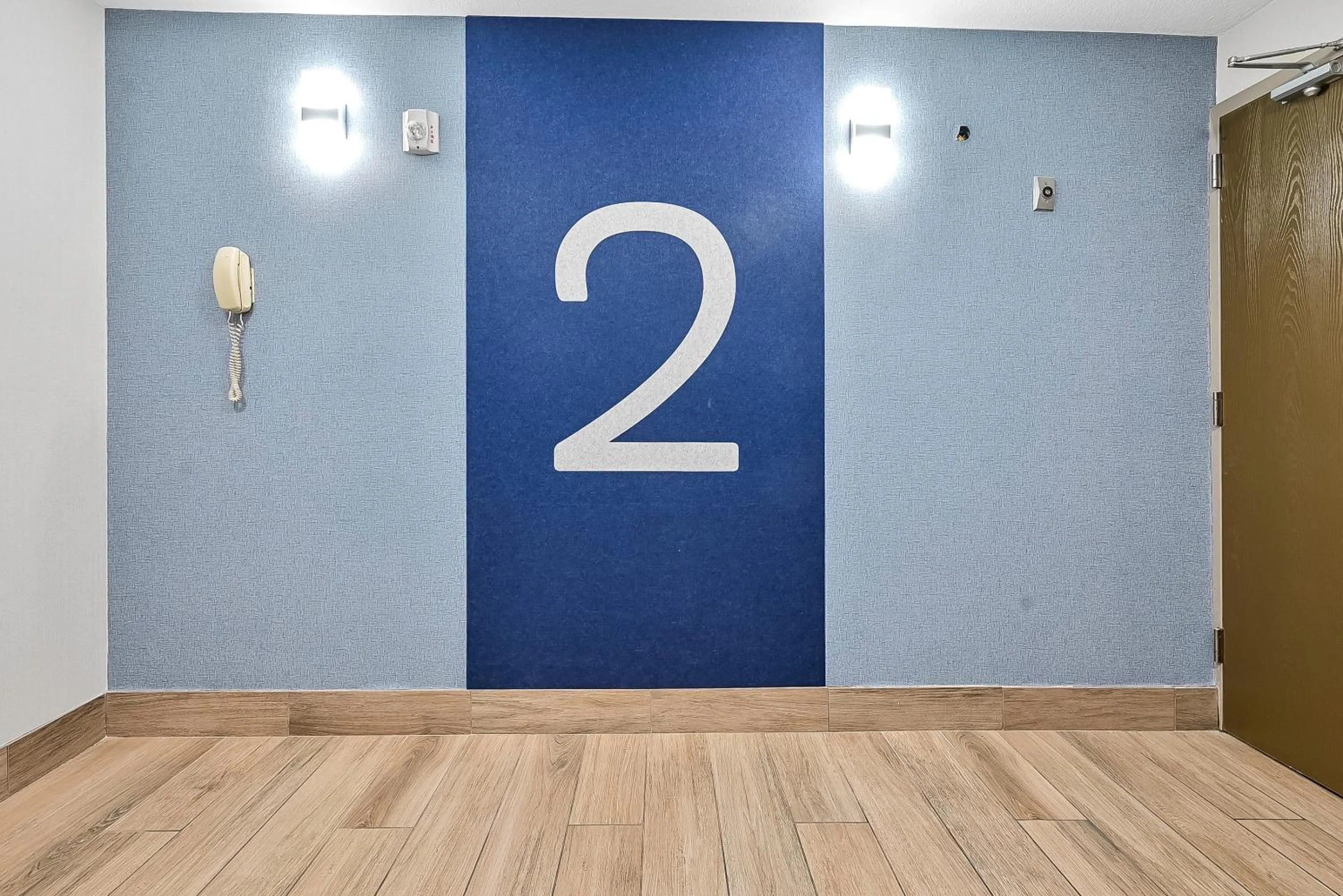 elevator in Holiday Inn Express Palestine by IHG