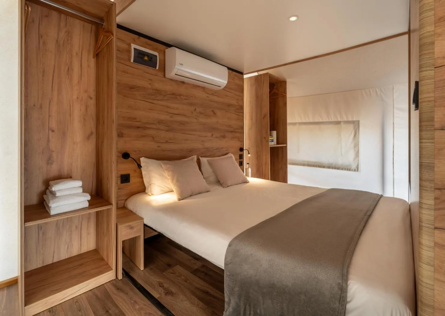 Bed in Ohai Nazaré Outdoor Resort