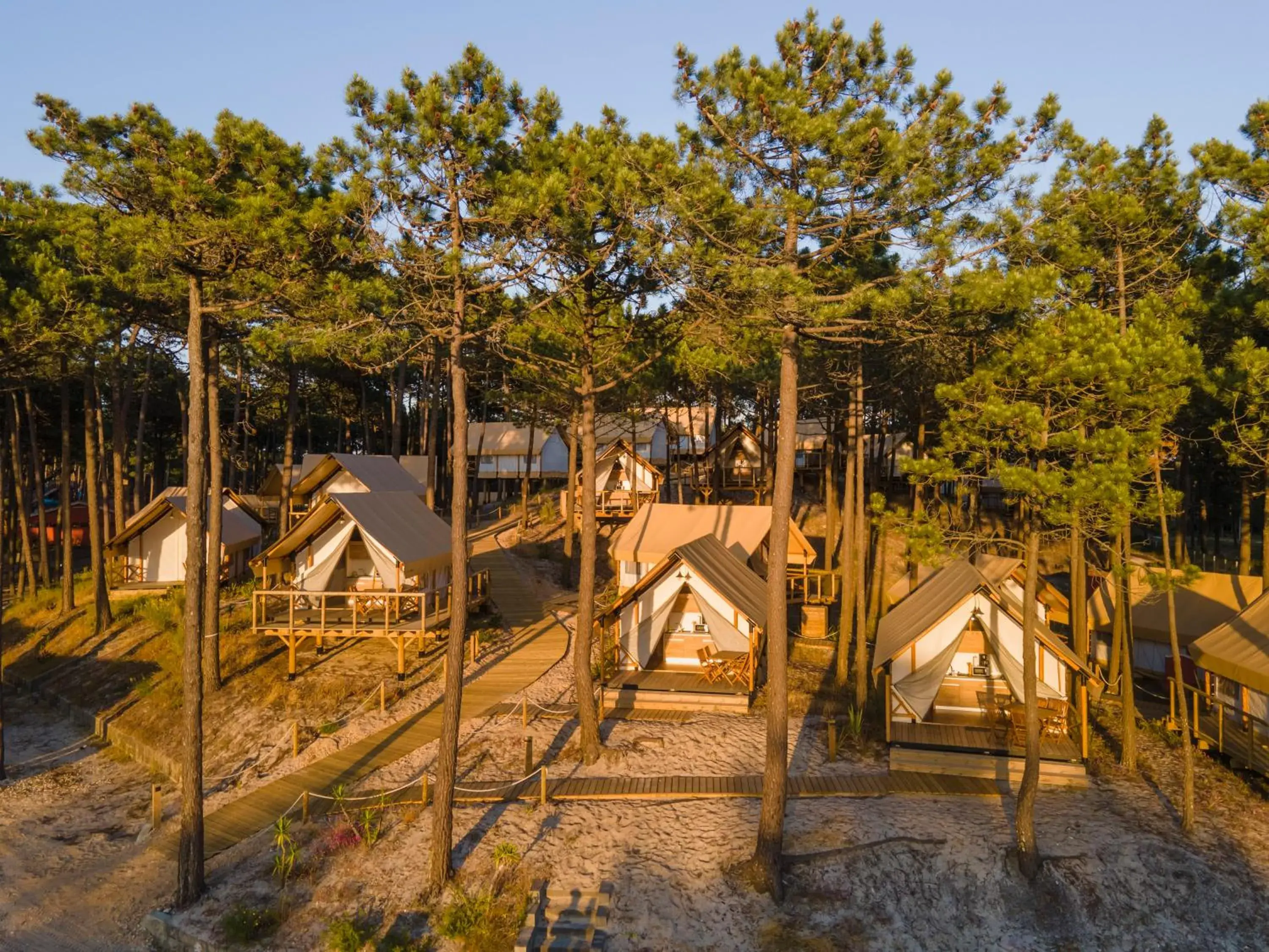 Deluxe Glamping in Ohai Nazaré Outdoor Resort Deluxe Glamping in Ohai Nazaré Outdoor Resort