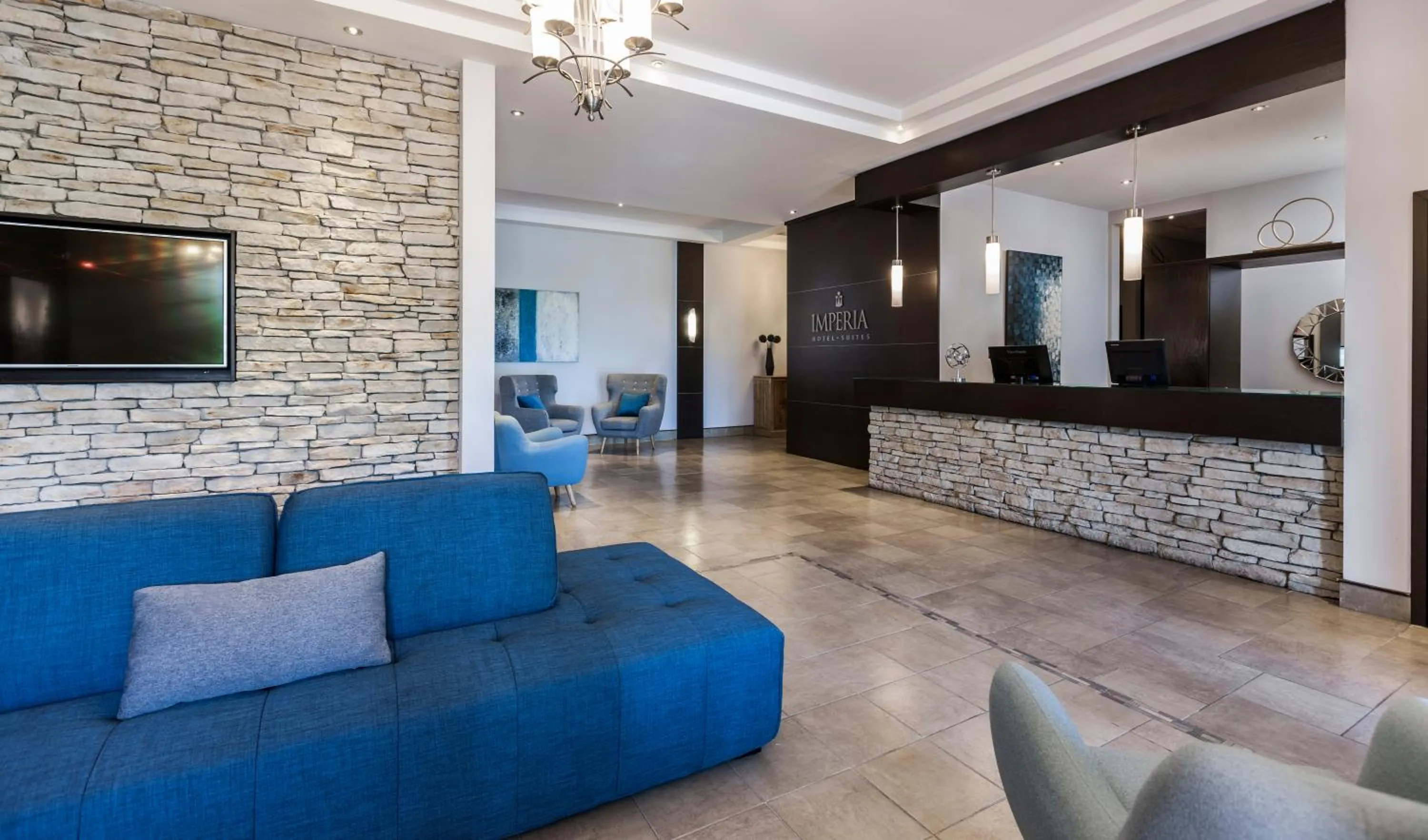 Lobby or reception in Imperia Hotel & Suites Saint-Eustache