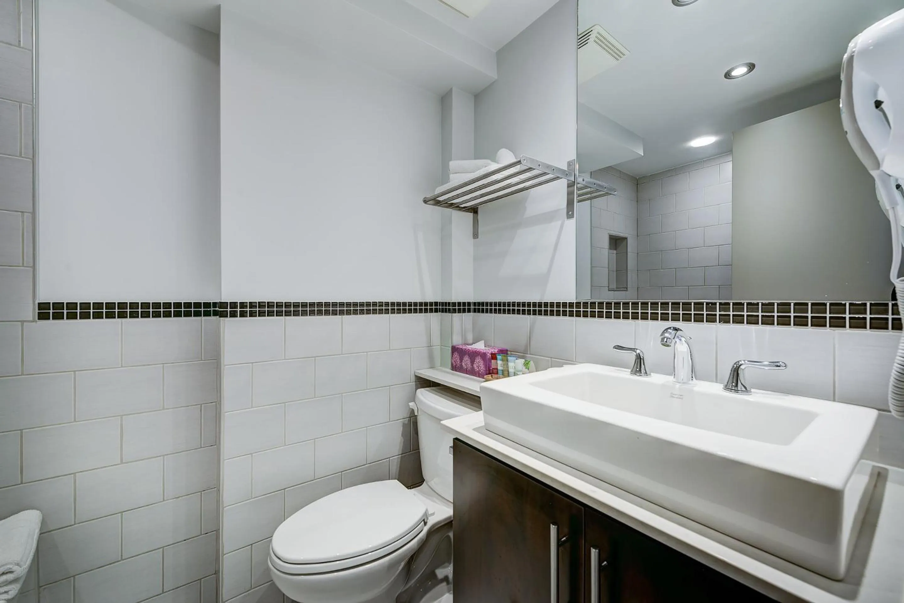 Bathroom in Terrasse Royale Hotel