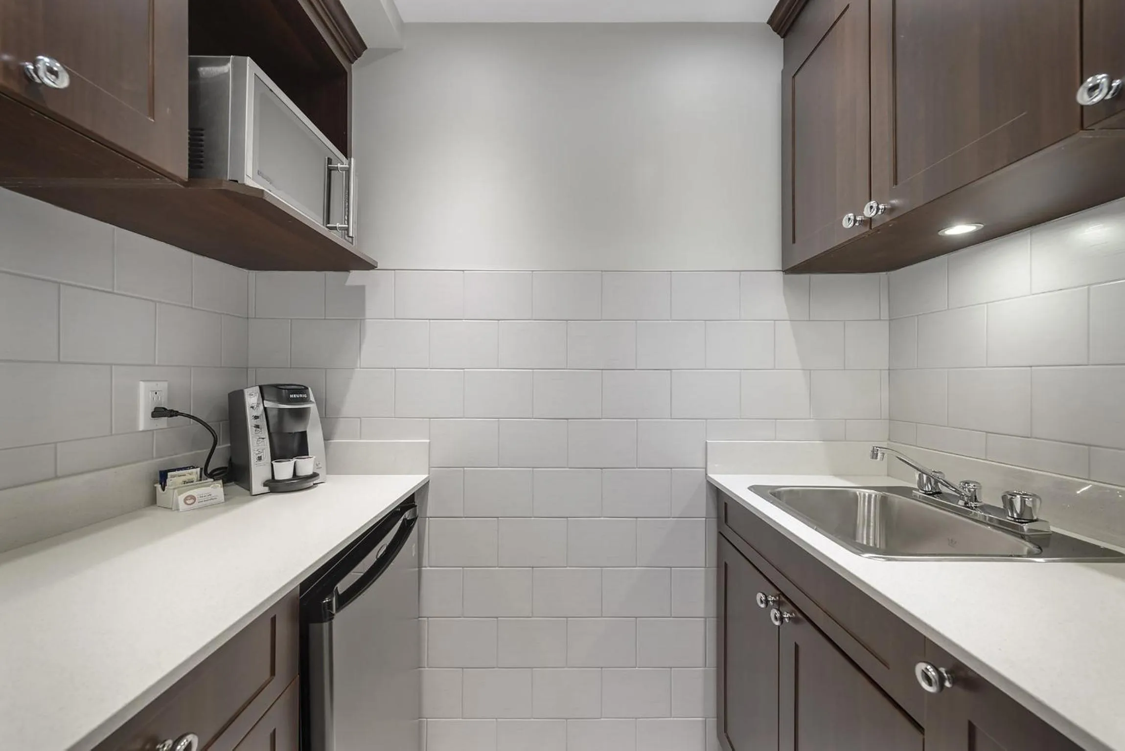 Kitchen or kitchenette in Terrasse Royale Hotel