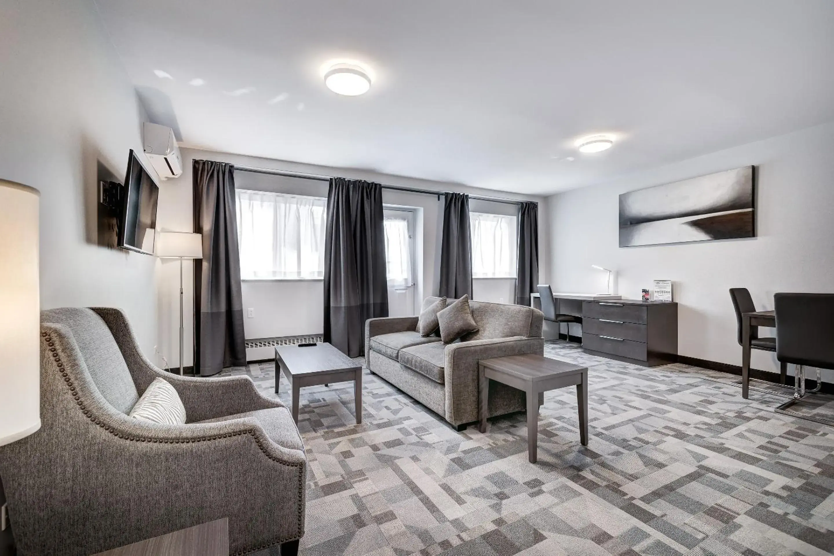 Superior Suite with Queen Bed in Terrasse Royale Hotel Superior Suite with Queen Bed in Terrasse Royale Hotel