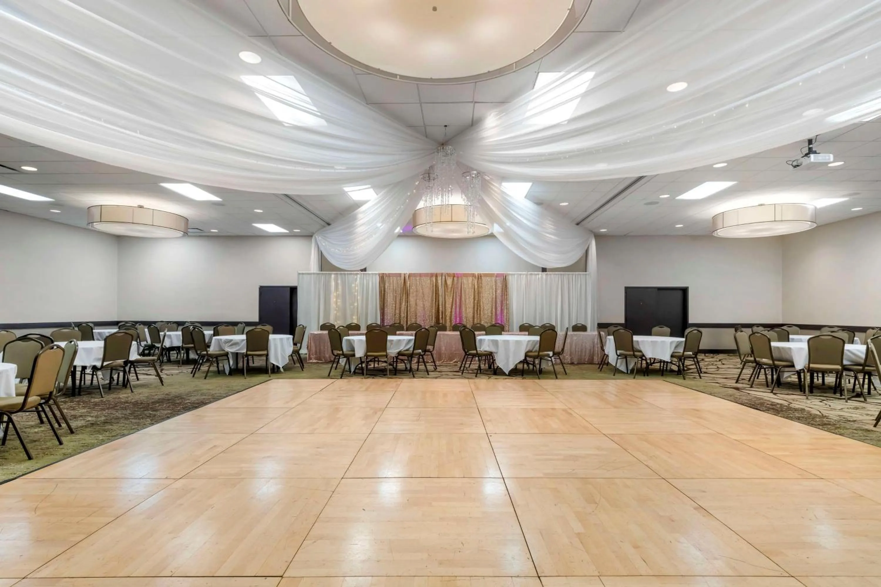 Banquet/Function facilities in Best Western Plus New Ulm