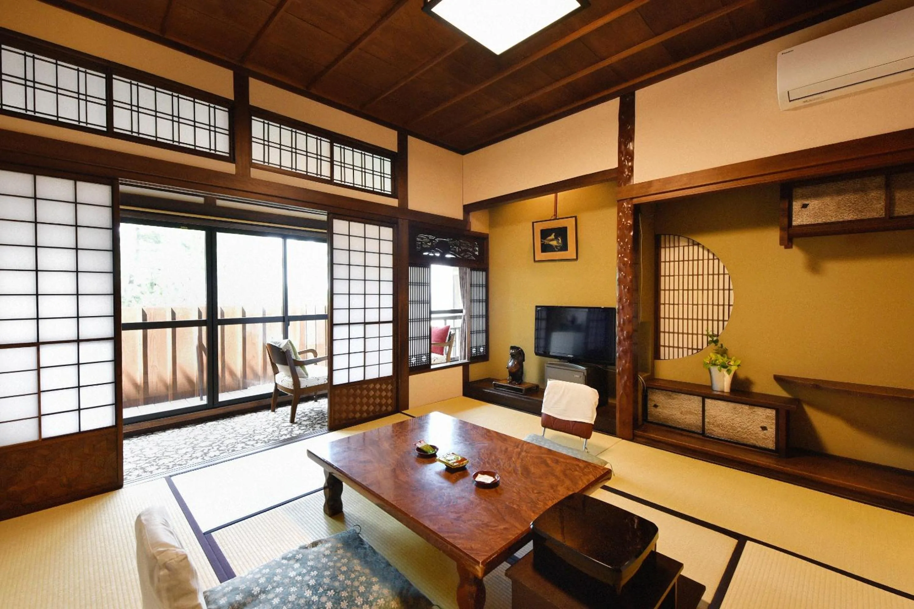 Other in Hamachiyokan