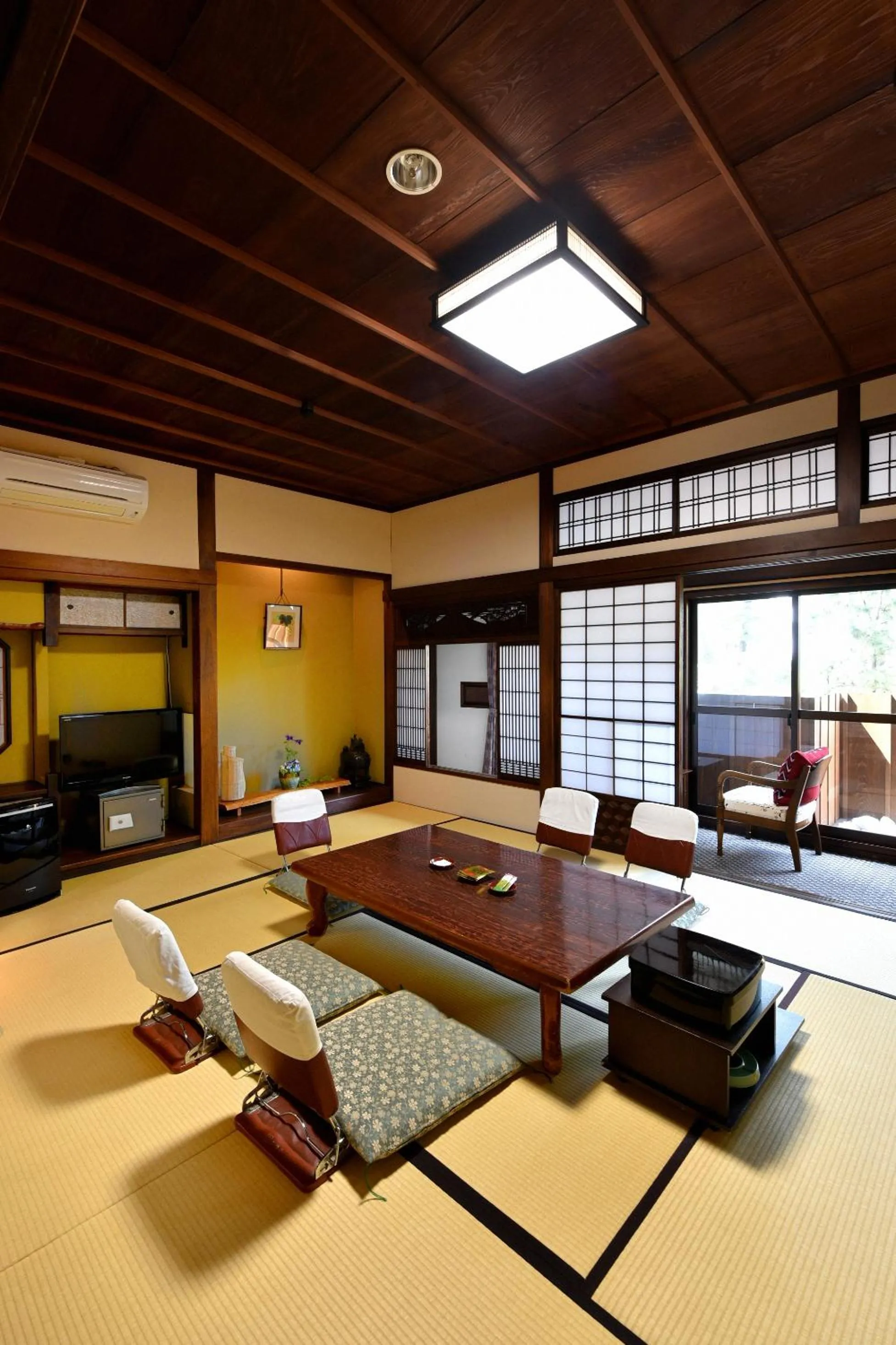 Other in Hamachiyokan