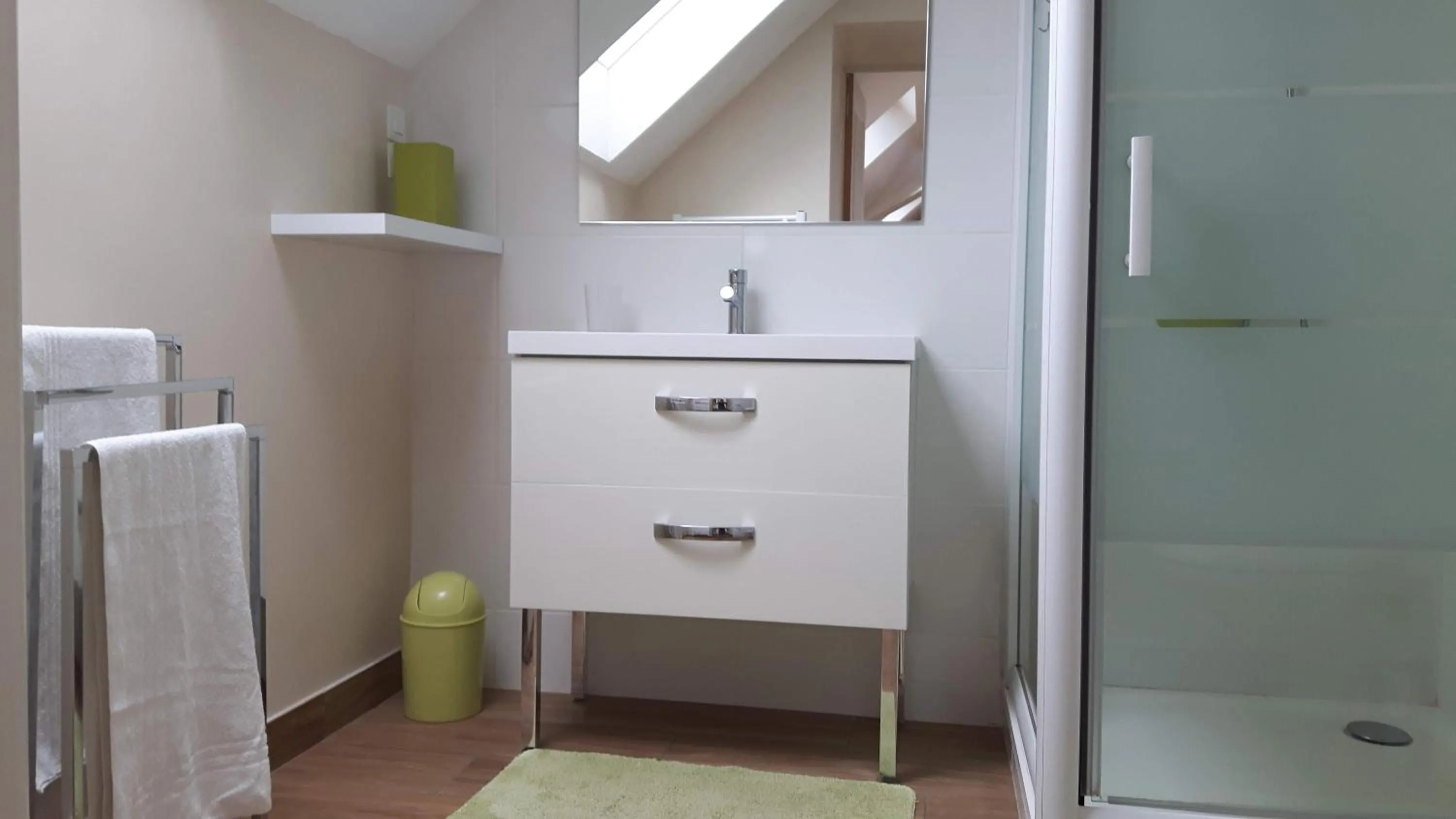 Bathroom in la longère angevine