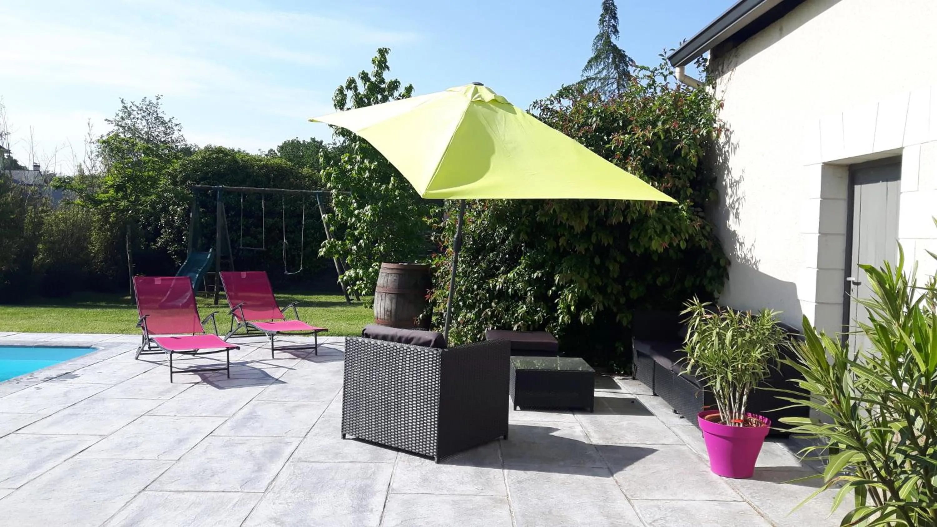 Patio in la longère angevine